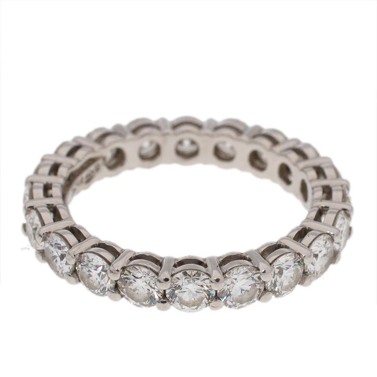 Tiffany and Co. Tiffany, bague d'éternité Embrace en platine et diamants 46  - En vente sur 1stDibs