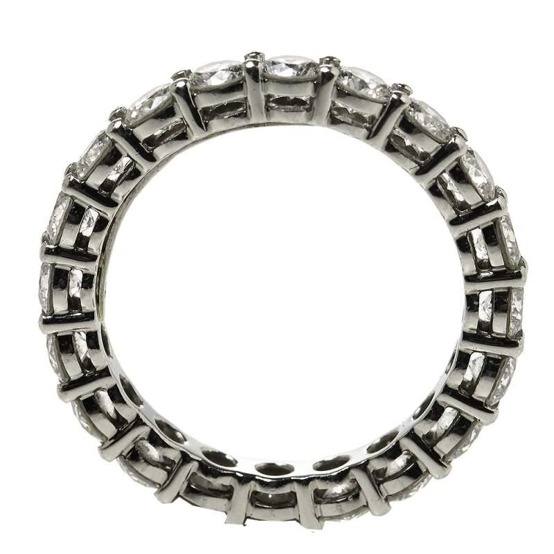 Tiffany & Co. Tiffany Embrace Diamond Platinum Eternity Band Ring 46 In Good Condition For Sale In Dubai, Al Qouz 2