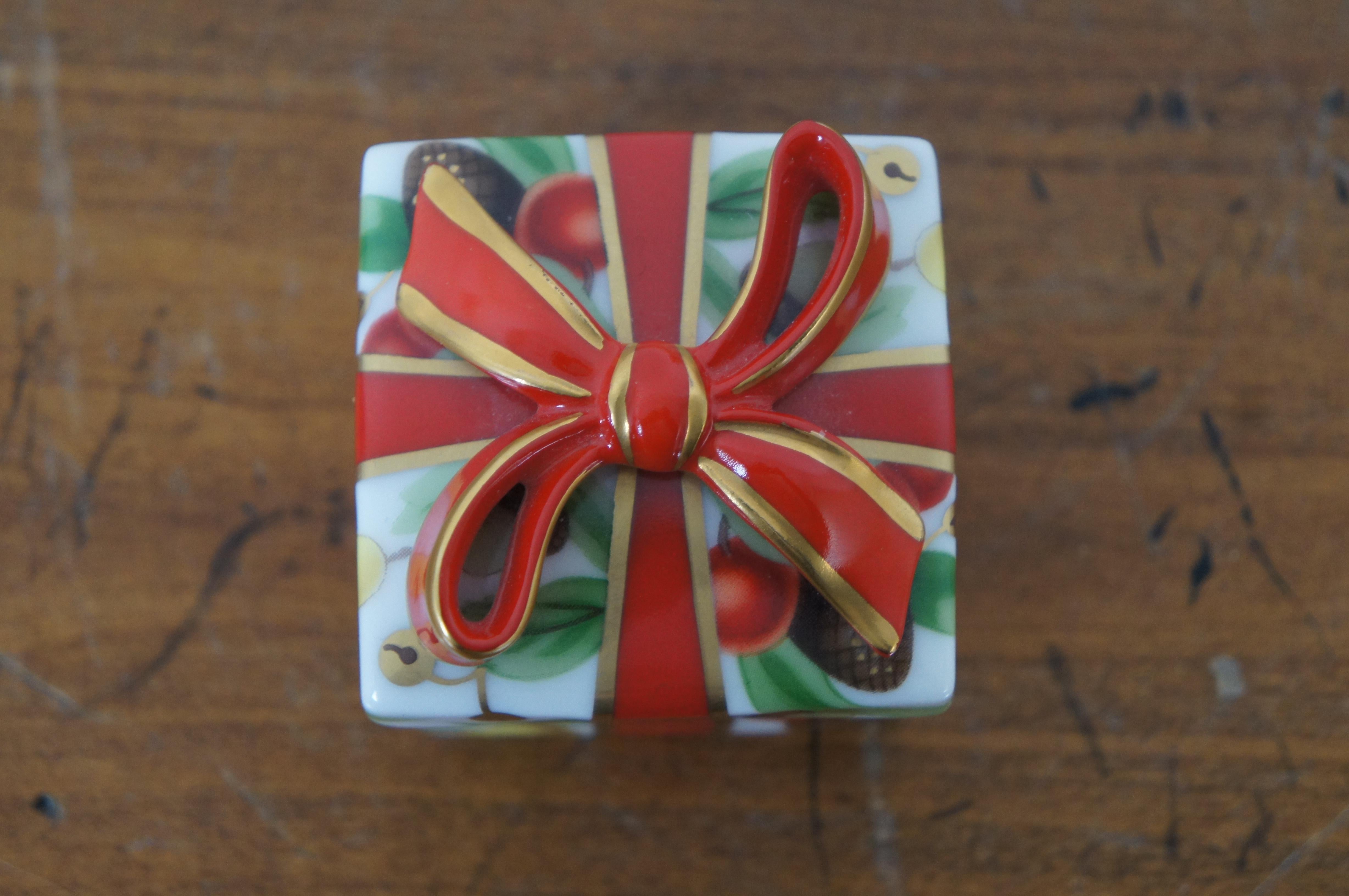Tiffany & Co Tiffany Holiday Christmas Present Garland Gift Bow Trinket Box 2