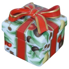Retro Tiffany & Co Tiffany Holiday Christmas Present Garland Gift Bow Trinket Box 2"