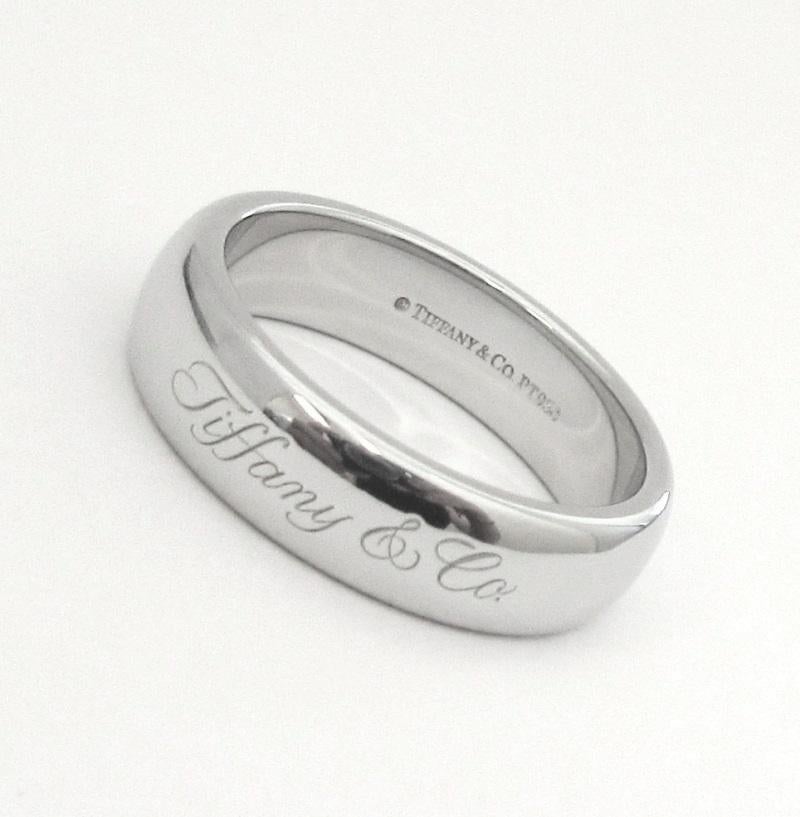 TIFFANY & Co. TIFFANY Notes Platinum 6mm Lucida Wedding Band Ring 9 In Excellent Condition In Los Angeles, CA