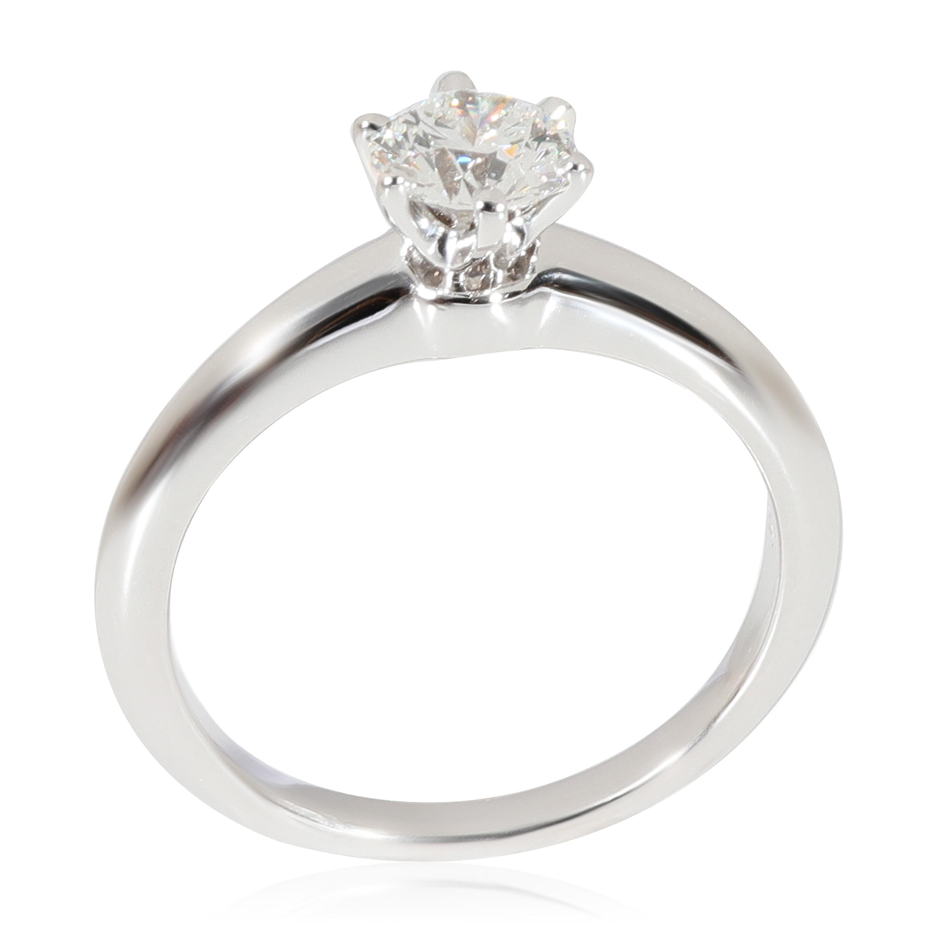 Tiffany & Co. Tiffany Setting Diamond Solitaire Ring in 950 Platinum H VS2 0.58

PRIMARY DETAILS
SKU: 125897
Listing Title: Tiffany & Co. Tiffany Setting Diamond Solitaire Ring in 950 Platinum H VS2 0.58
Condition Description: Retails for 5550 USD.