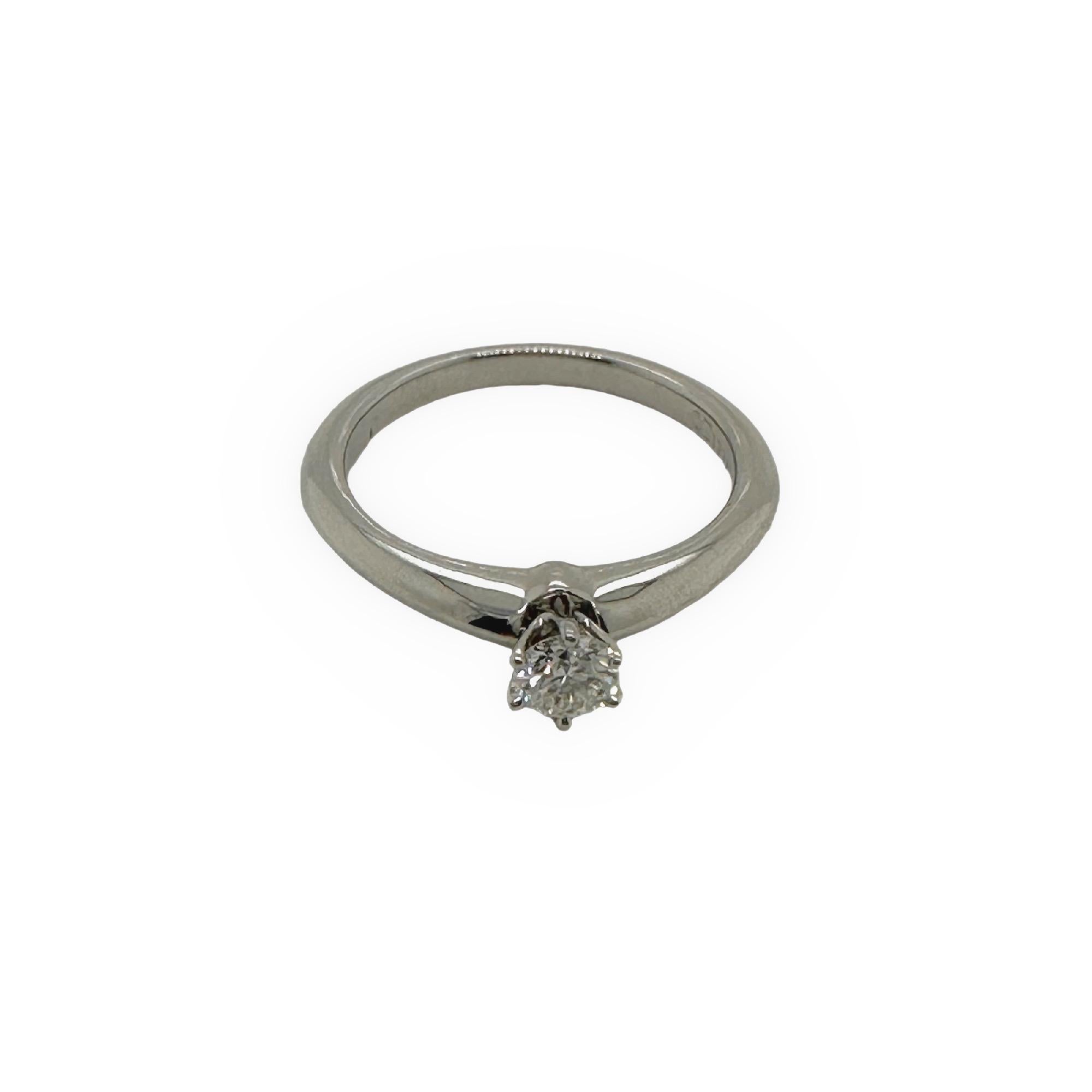 Tiffany & Co. Bague de fiançailles en argent sertie de diamants ronds 0,20 cts G VS1 en vente 5