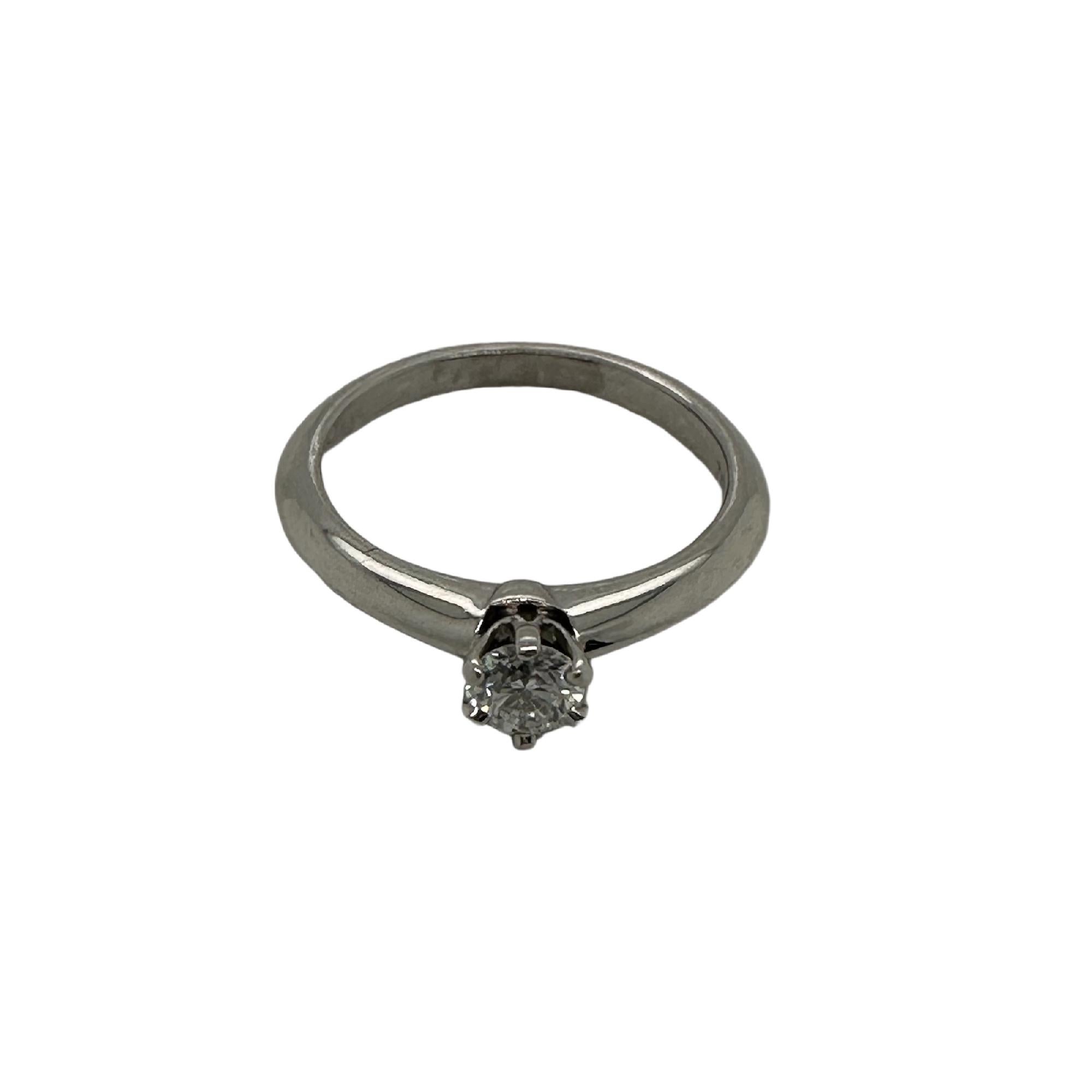 Tiffany & Co Tiffany Setting Round Diamond 0.21 cts E VS1 Engagement Ring Plat For Sale 3