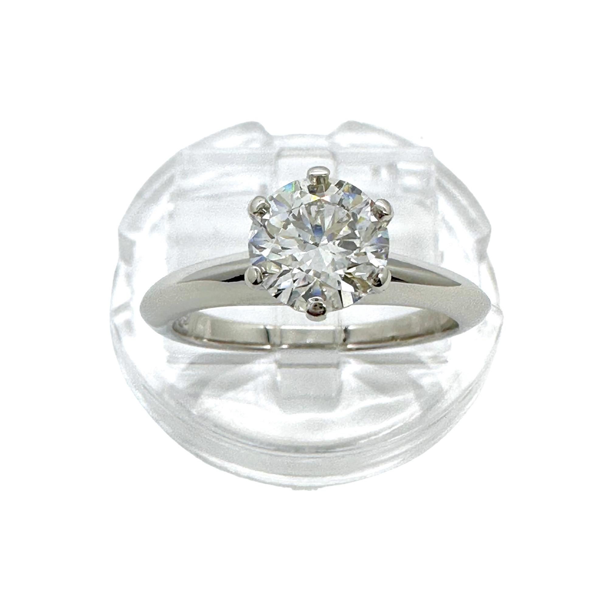 Women's Tiffany & Co Tiffany Setting Round Diamond 1.01 CTS H VS2 Engagement Ring Plat For Sale