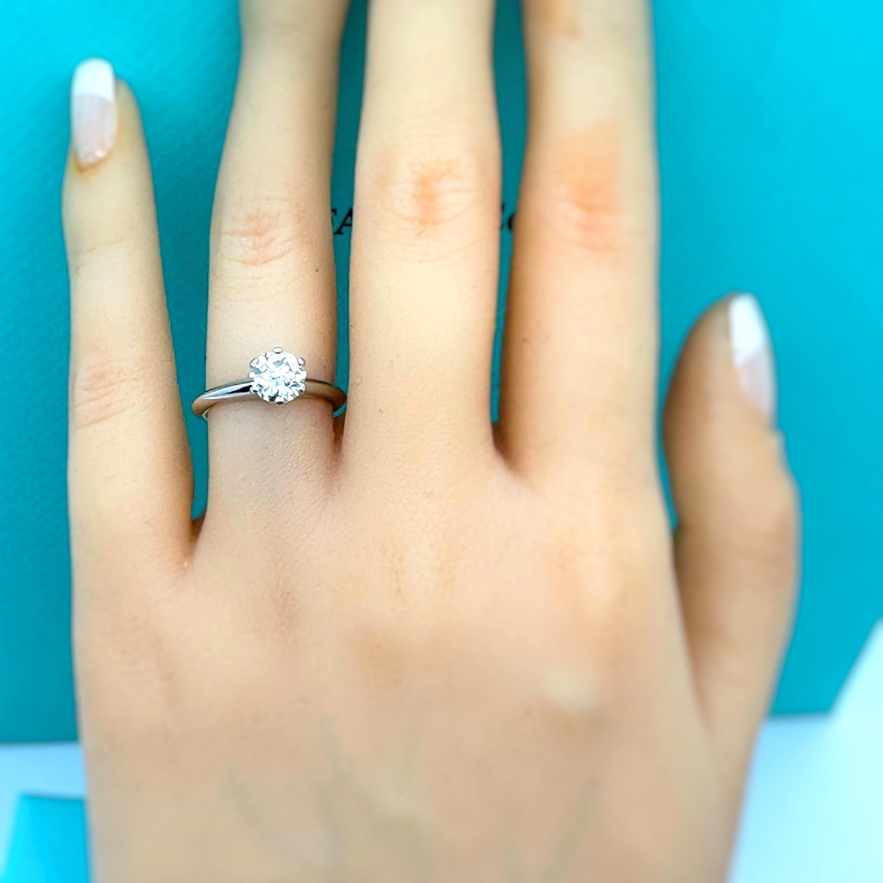 Tiffany & Co Tiffany Setting Round Diamond 1.01 CTS H VS2 Engagement Ring Plat For Sale 2
