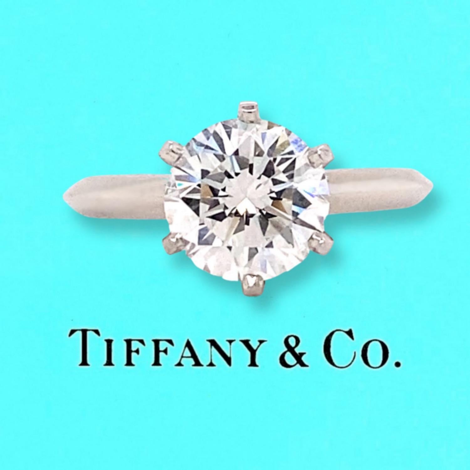 Women's Tiffany & Co Tiffany Setting Round Diamond 2.08 Cts F VVS2 Engagement Ring Plat For Sale