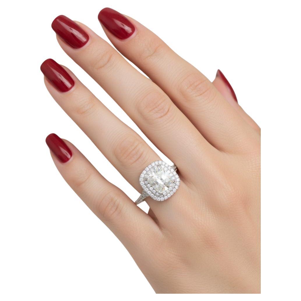 Tiffany
Co. Bague Tiffany Soleste en platine avec diamant taille coussin