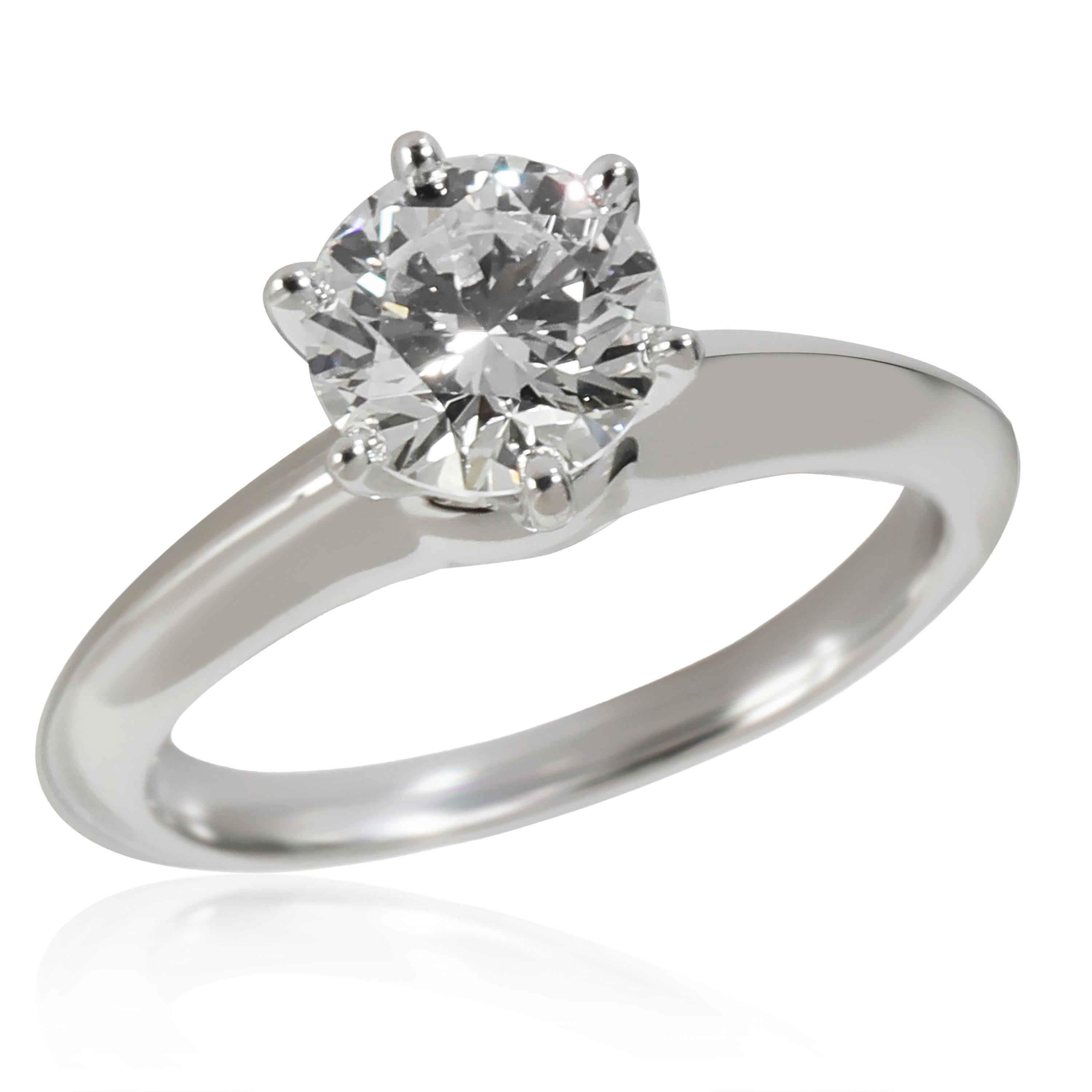 Tiffany & Co. Bague de fiançailles solitaire de Tiffany  Platine H VS2 1,02 CTW Bon état - En vente à New York, NY