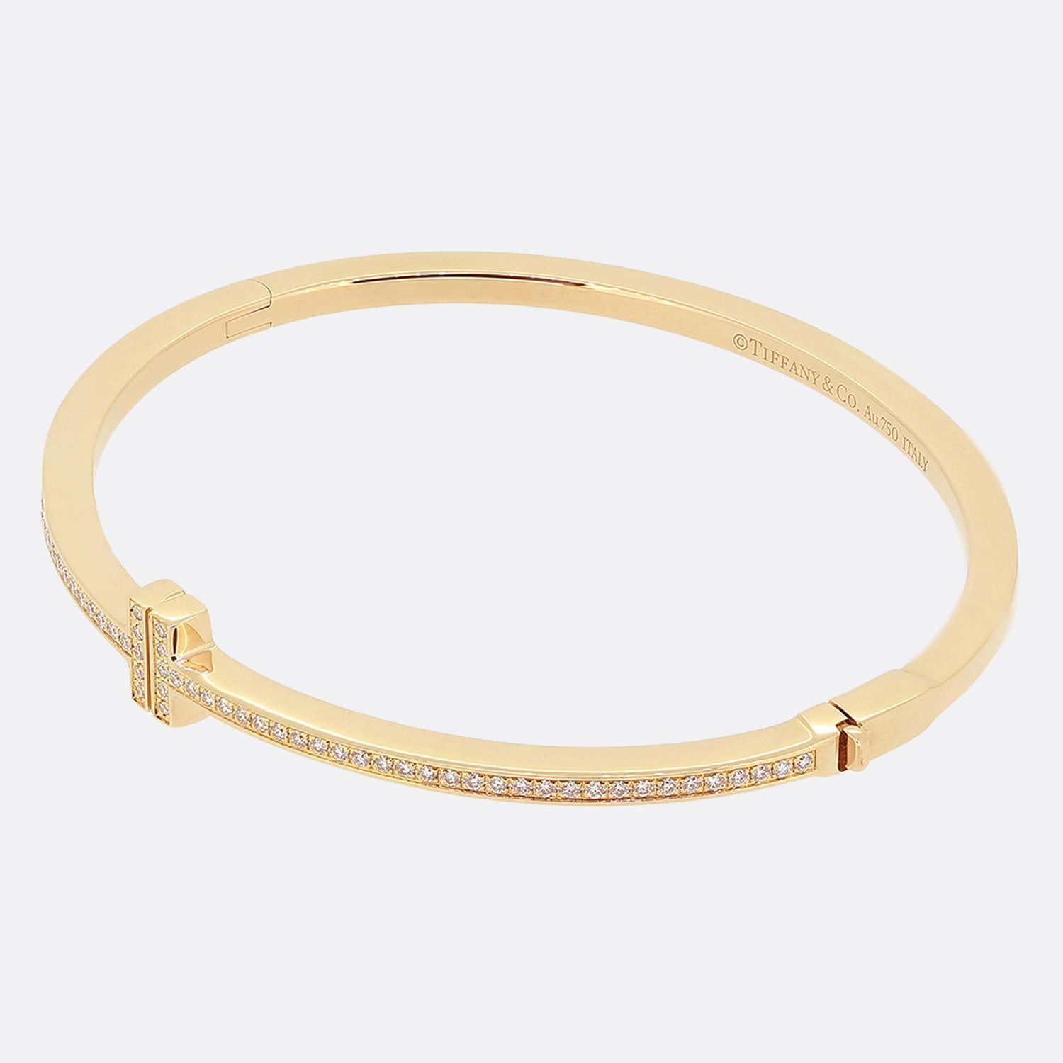 Nous avons ici un fabuleux bracelet en diamants du créateur de bijoux de luxe de renommée mondiale, Tiffany & Co. Cette pièce fait partie de la collection 