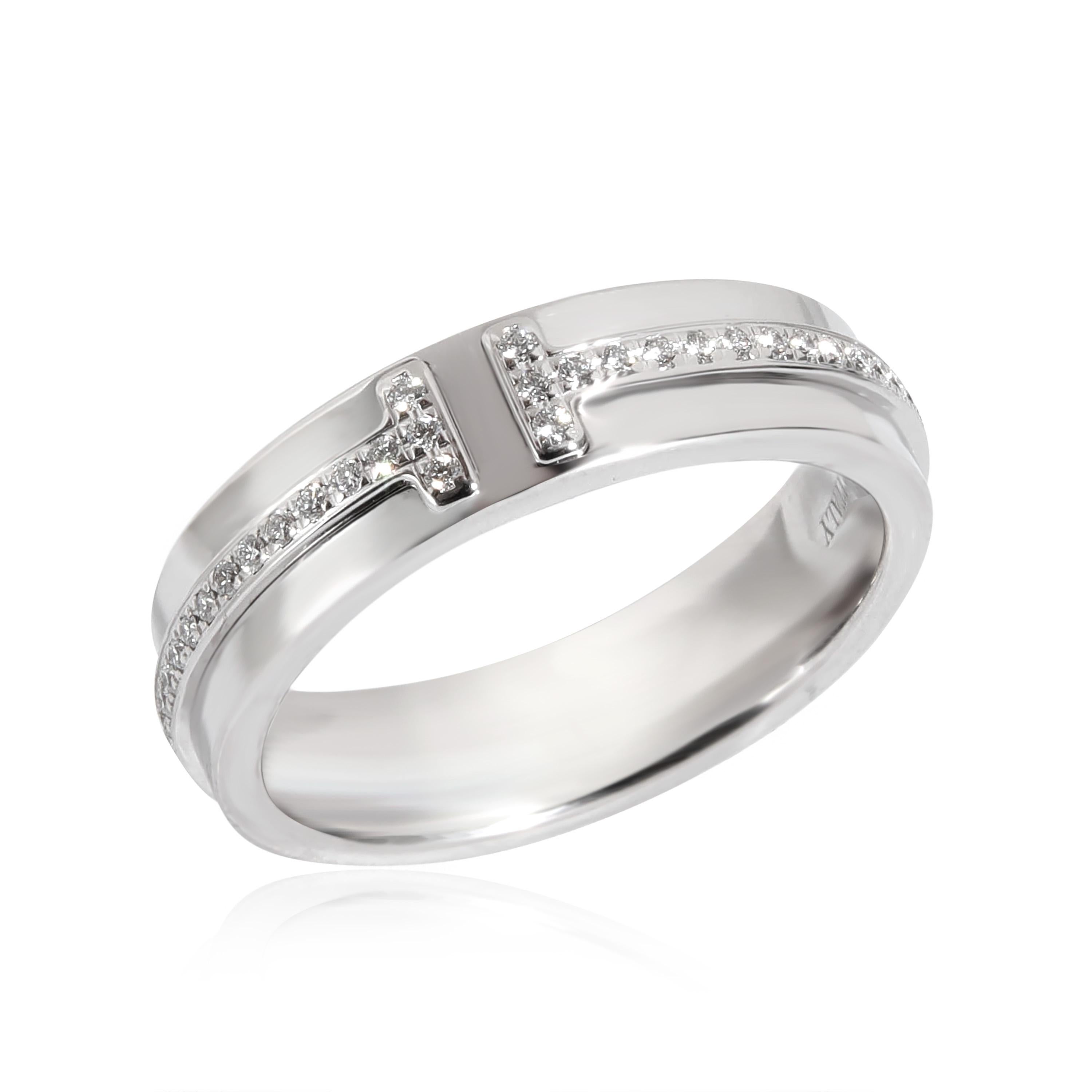 Tiffany & Co. Tiffany T Bague étroite en or blanc 18 carats avec diamants 0,13 carat Unisexe en vente
