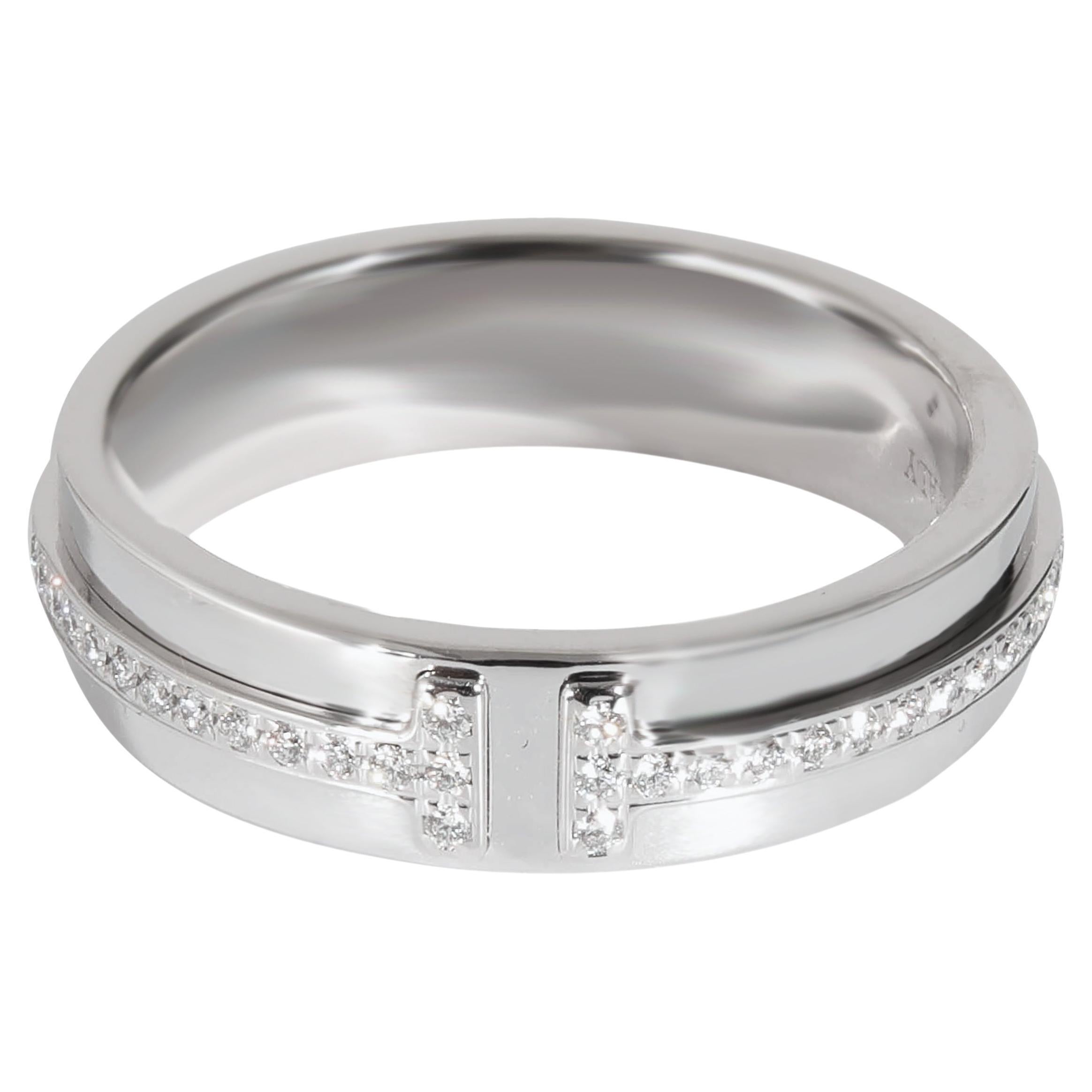 Tiffany & Co. Tiffany T Bague étroite en or blanc 18 carats avec diamants 0,13 carat en vente