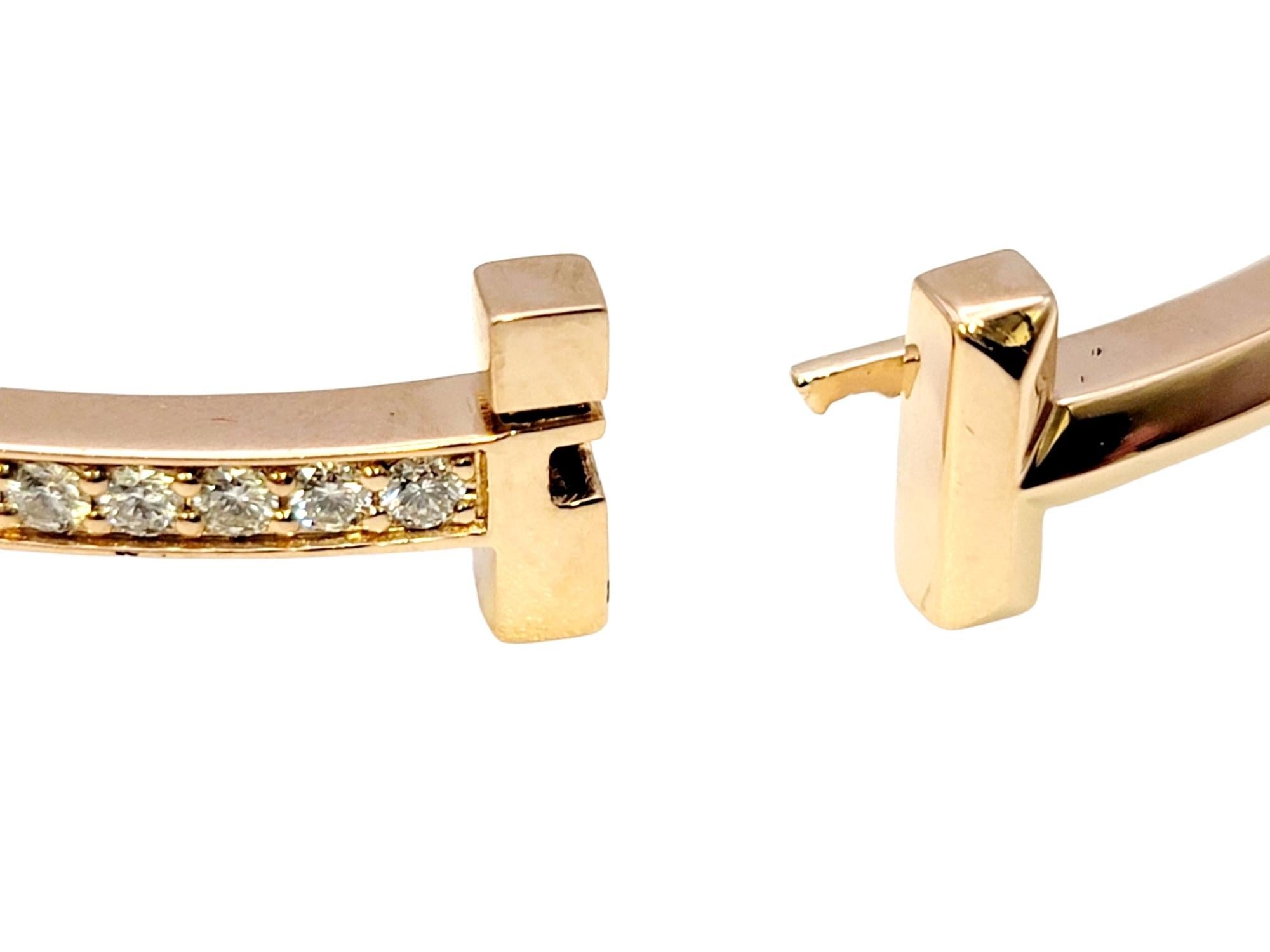 Tiffany & Co. Tiffany T Bracelet jonc étroit en or rose avec fil à charnière et diamants T1 en vente 1
