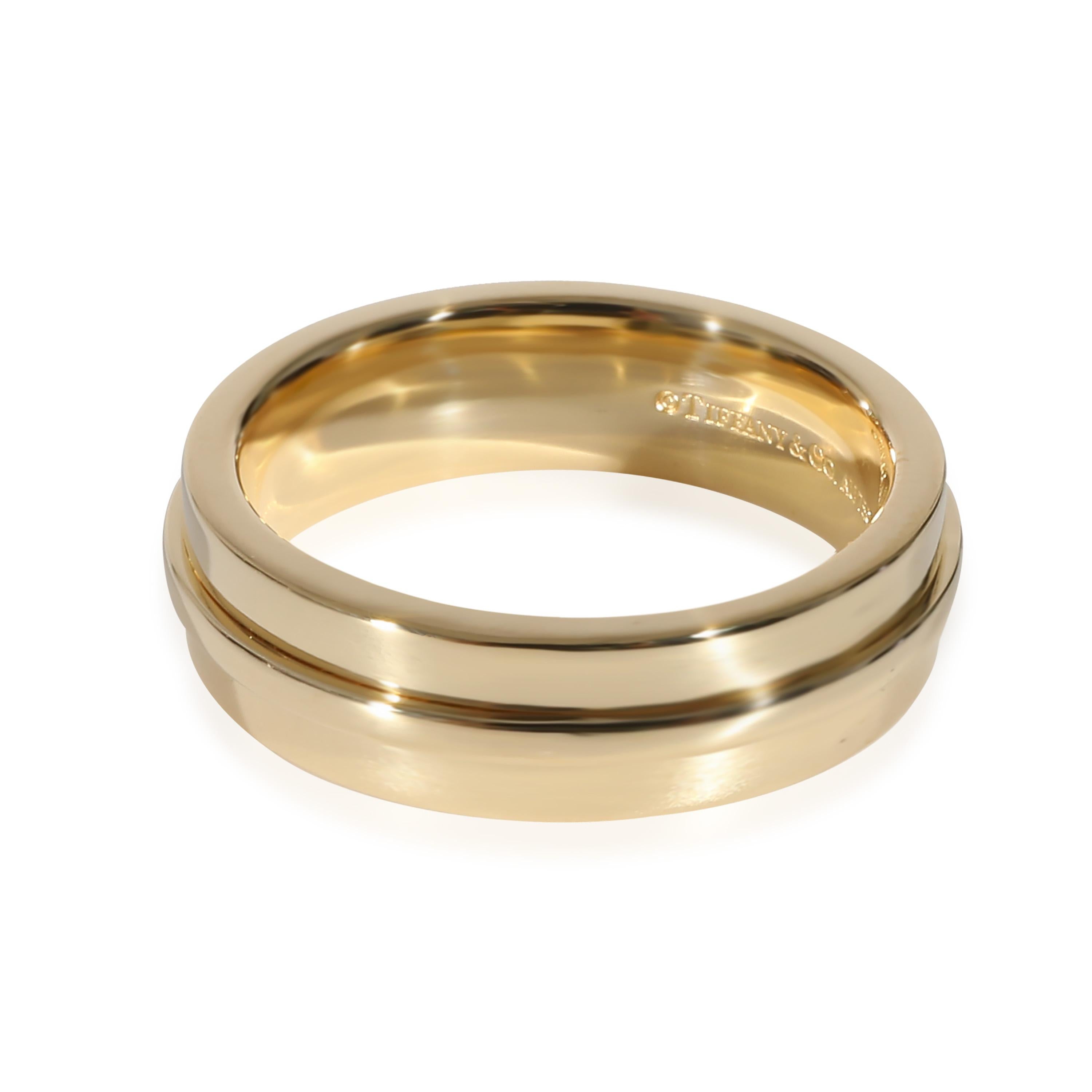 Tiffany & Co. Tiffany T Ring in 18K Yellow Gold

PRIMARY DETAILS
SKU: 135437
Listing Title: Tiffany & Co. Tiffany T Ring in 18K Yellow Gold
Condition Description: Inspired by the 'T' motif that Tiffany has been incorporating since the '80s, the T
