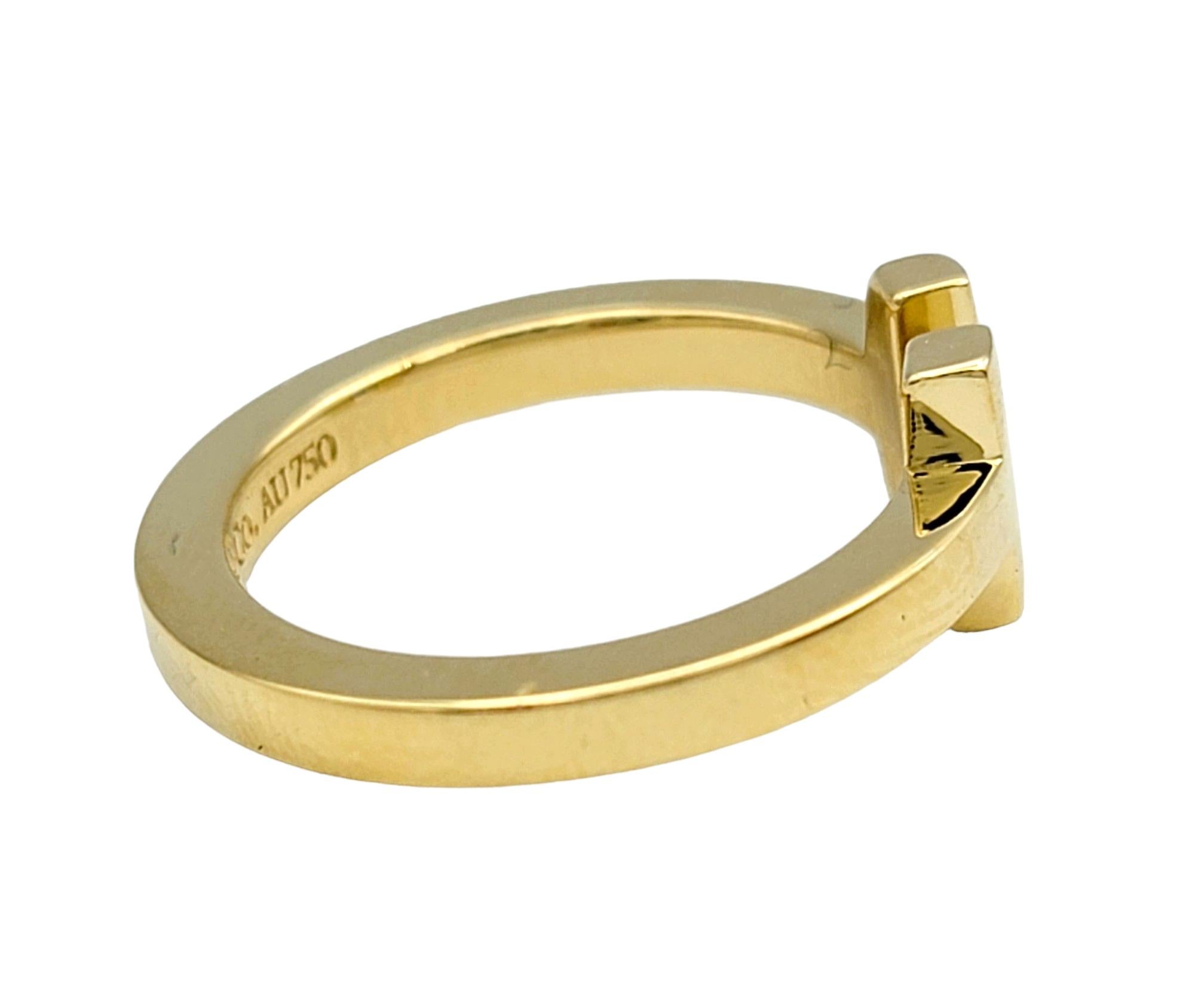 Contemporaneo Tiffany & Co. Anello Tiffany T Square a fascia lucida in oro giallo 18 carati in vendita