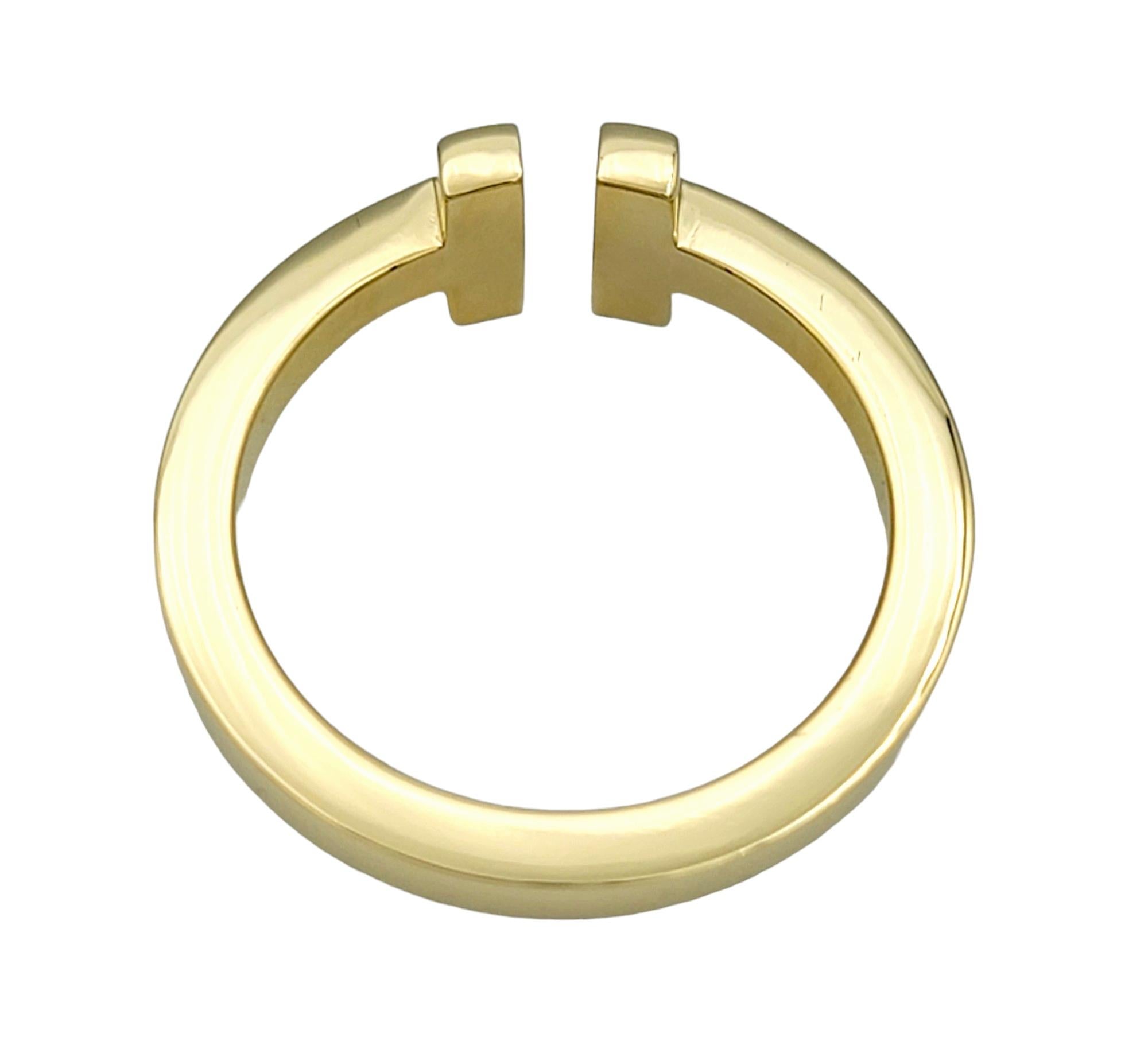 Tiffany & Co. Quadratischer, hochglanzpolierter Tiffany T-Ring aus 18 Karat Gelbgold im Angebot 1