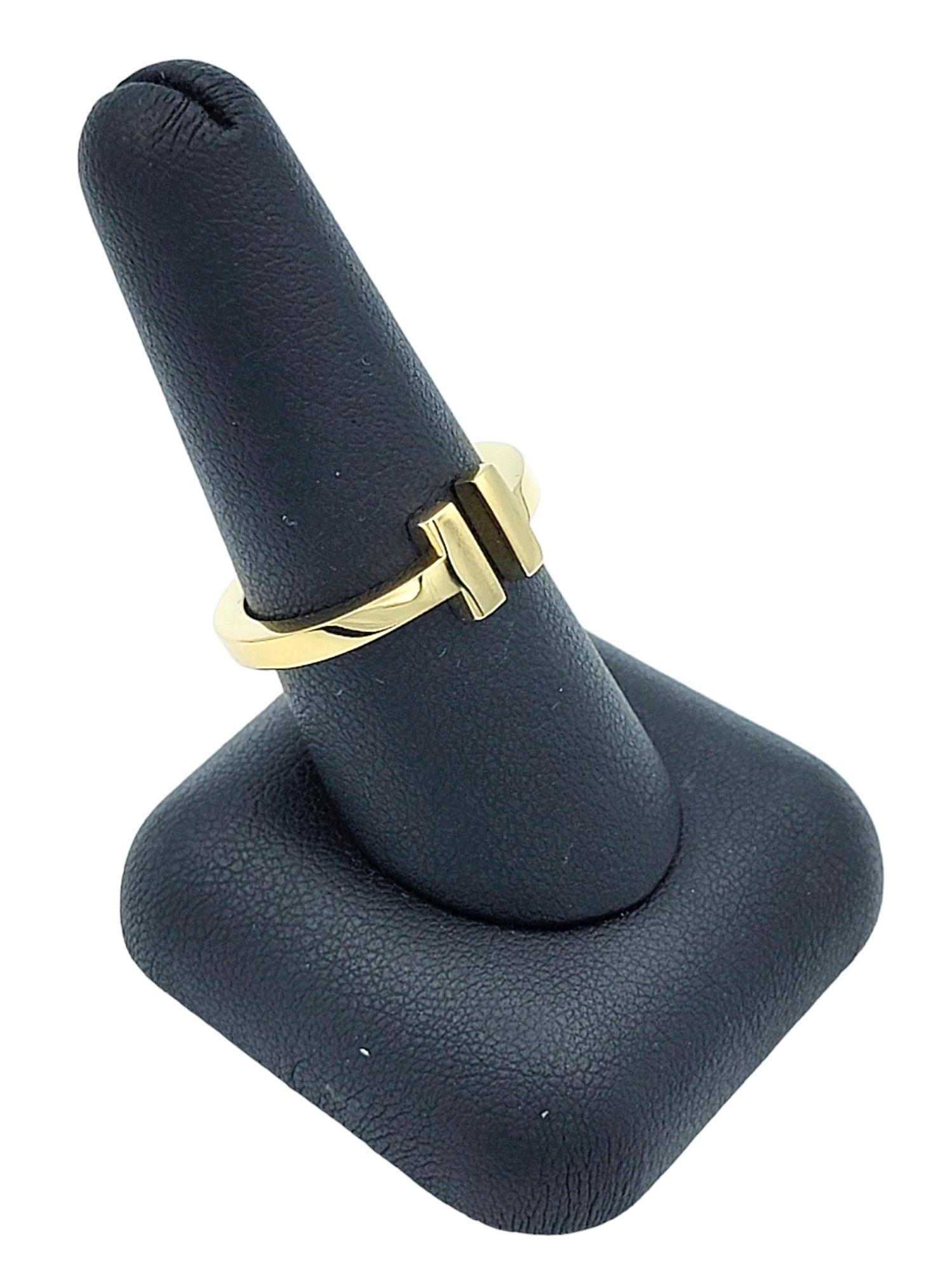 Tiffany & Co. Quadratischer, hochglanzpolierter Tiffany T-Ring aus 18 Karat Gelbgold im Angebot 4