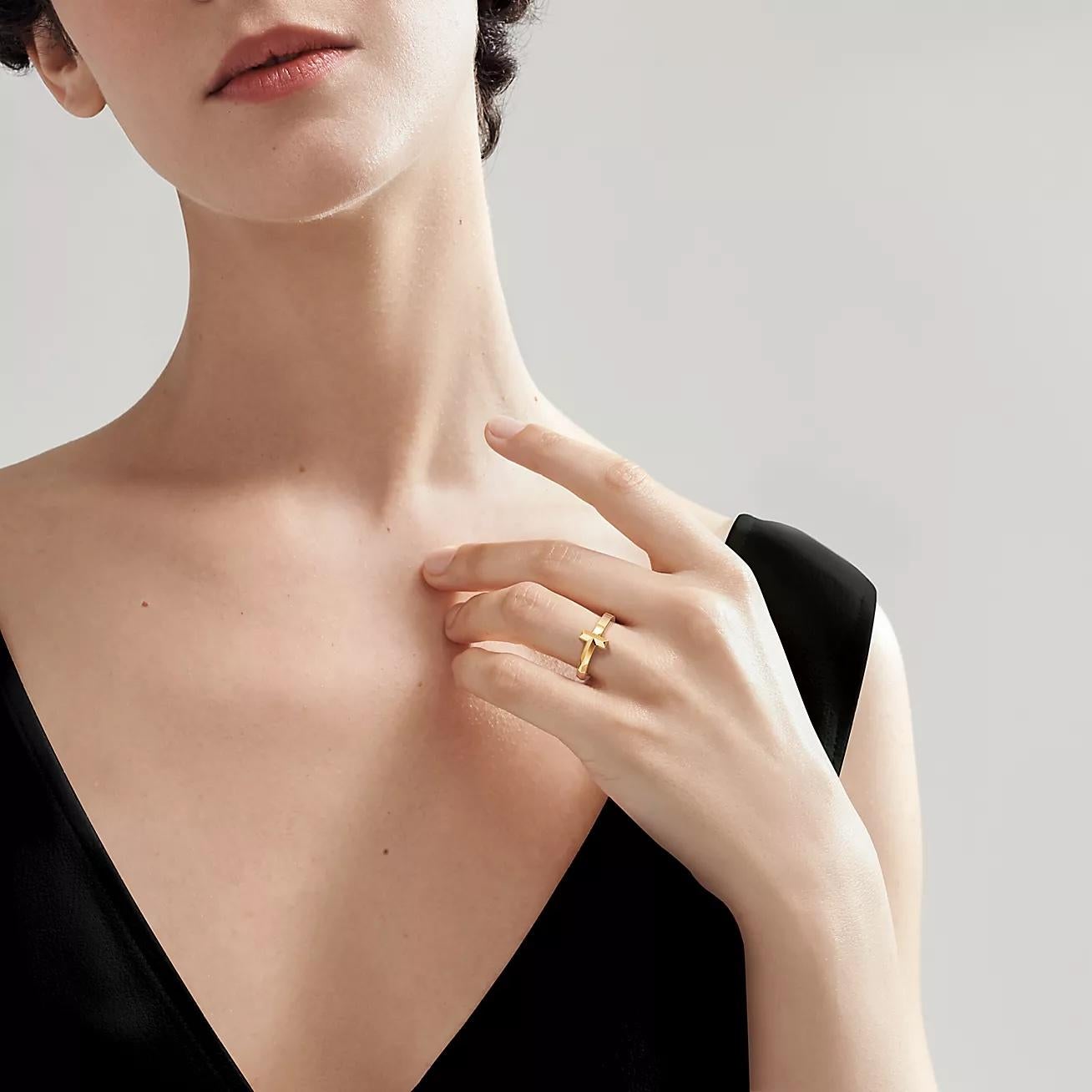 Tiffany T is an expression of love’s endless potential. Inspired by an archival bracelet from 1975, T is an homage to the House’s iconic motif and the spirit of New York, which founder Charles Lewis Tiffany regarded as the place of promise and
