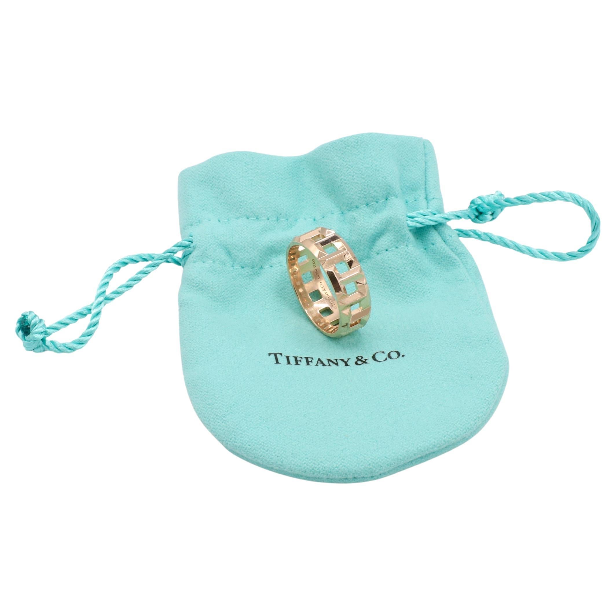 Tiffany & Co. Tiffany T. True 18K Rose Gold Band Ring 8MM
Metal: 18k rose gold
Weight: 9.68 grams
Width: 8mm
Signed: Tiffany & Co. Au750 ITALY
Size: 11 US
Retail: $3,300 USD