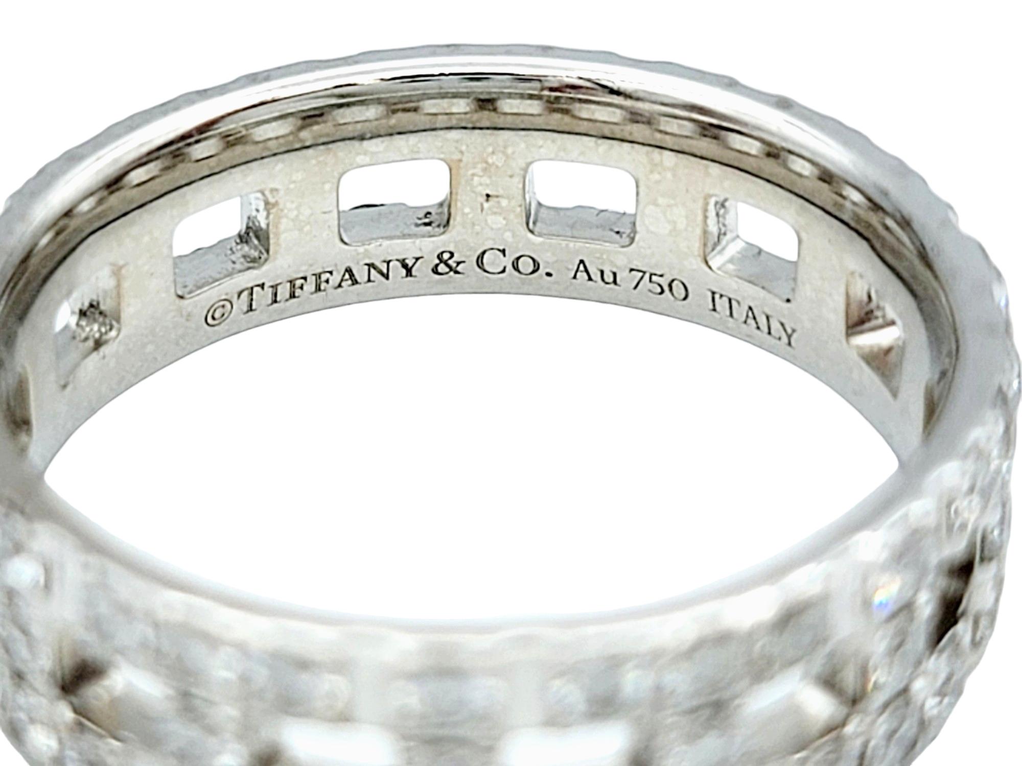 Tiffany & Co. Tiffany Trueing Bague à diamant pavé de 0,99 carat total en or 18K en vente 1