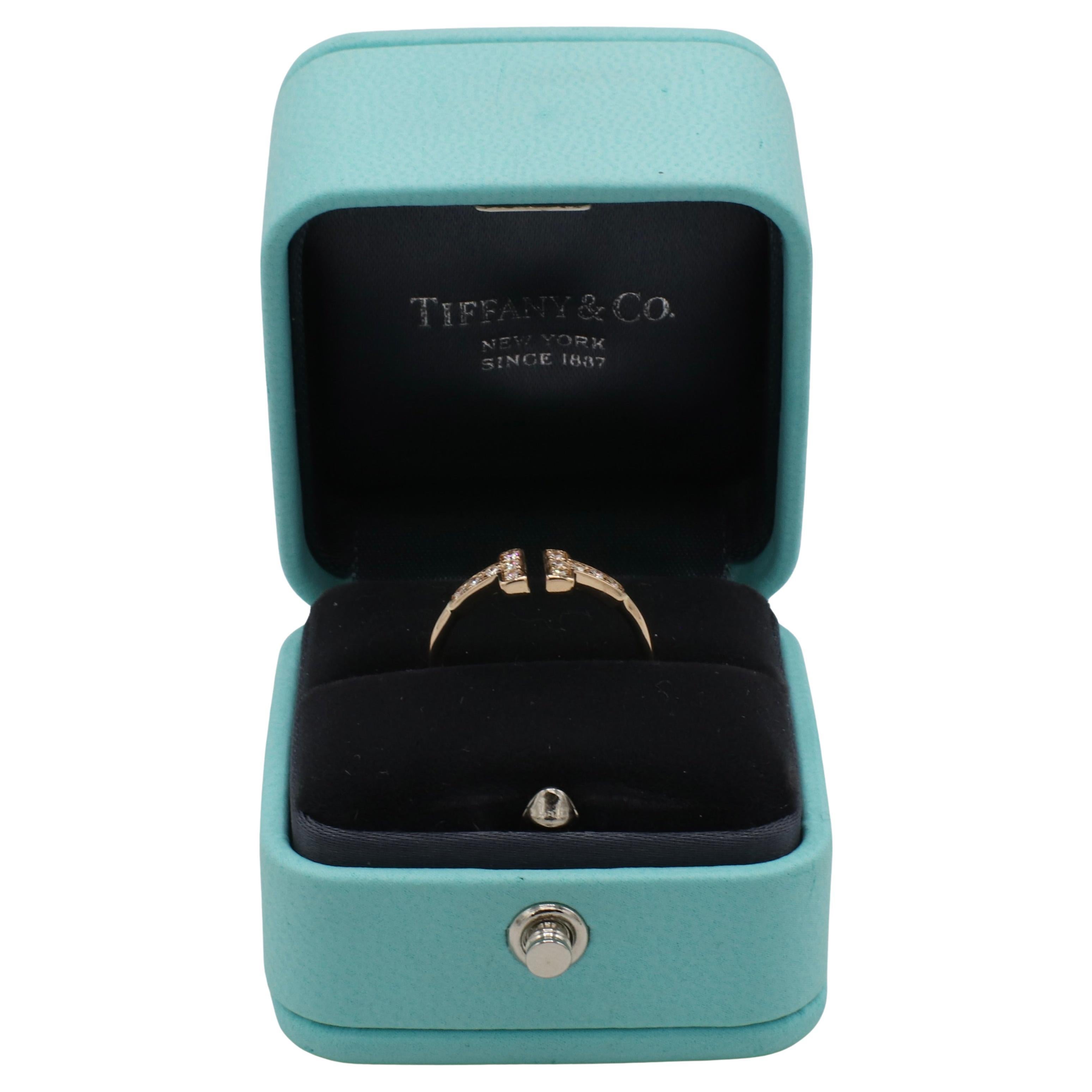 Tiffany & Co. Tiffany T. Wire 18 Karat Rose Gold Natürlicher Diamantring Damen im Angebot