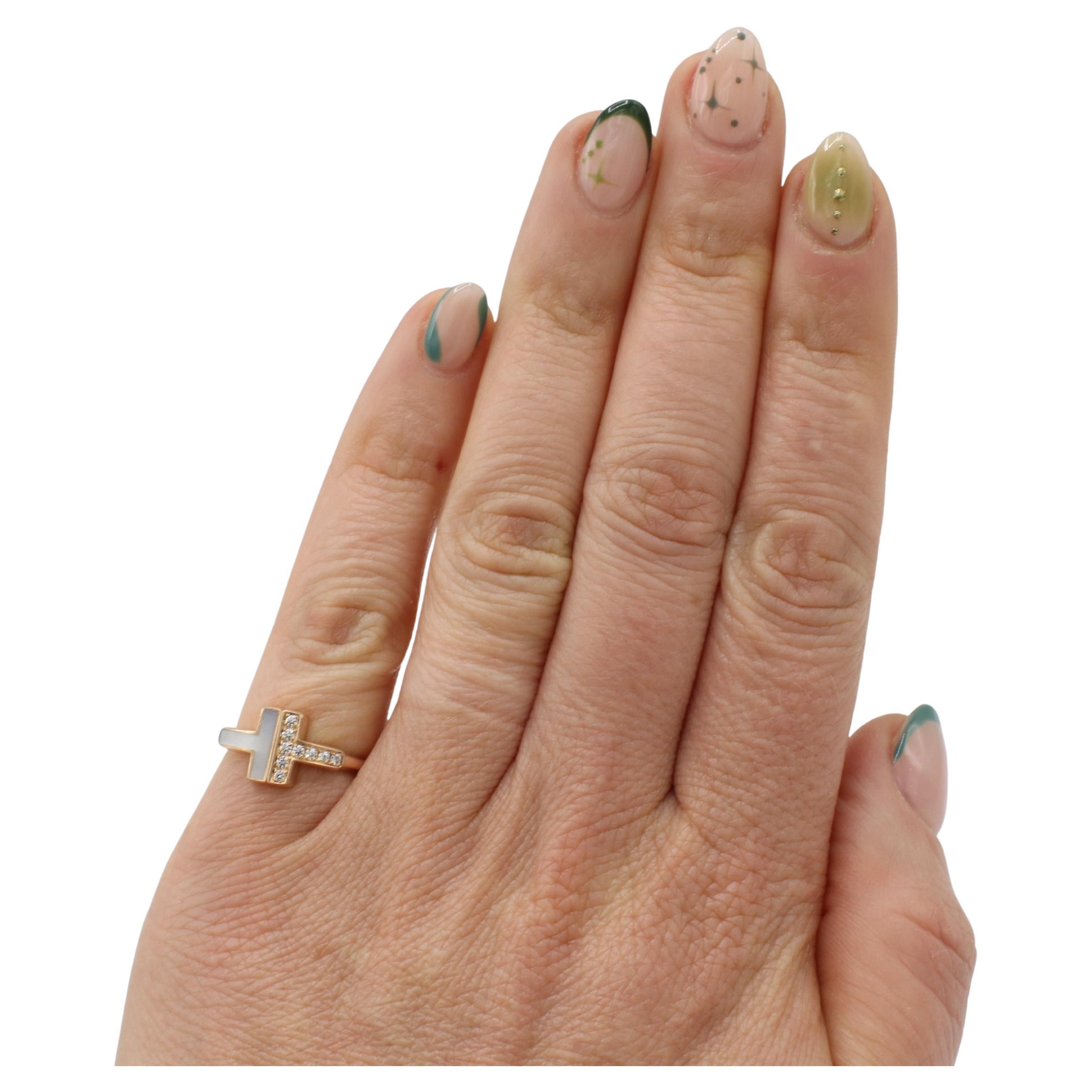 Tiffany & Co. Tiffany T. Wire 18K Rose Gold Natural Diamonds Mother Pearl Ring In Excellent Condition For Sale In  Baltimore, MD