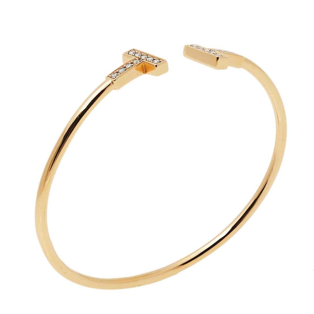 The Tiffany T collection is one of the most popular jewelry lines from Tiffany & Co. Each piece comes with a distinct shape that displays or re-interprets the 'T' symbol. This T Wire bracelet is crafted from 18K rose gold and styled as a wire-like