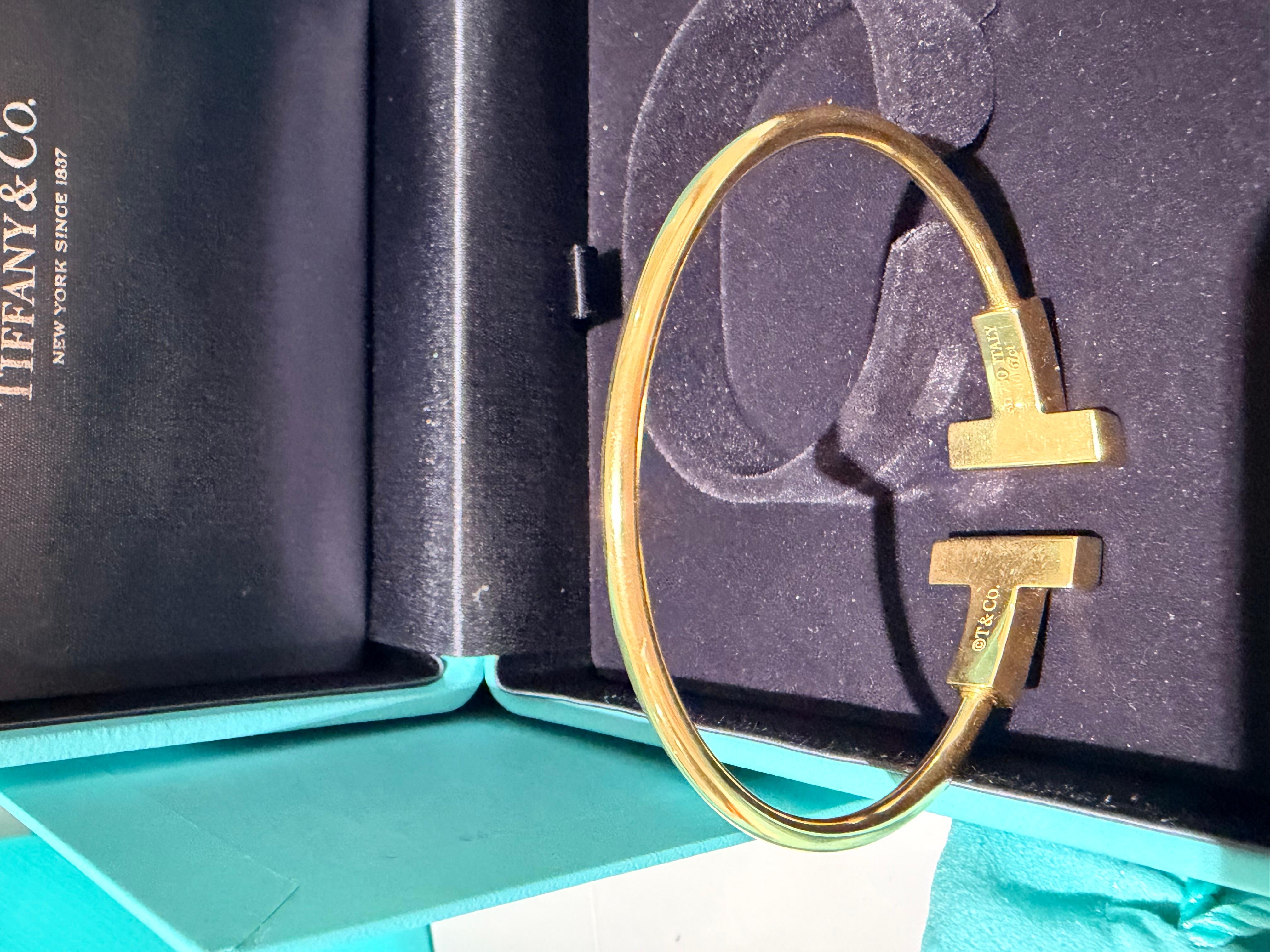 Tiffany & Co Tiffany T Wire Pulsera Grande de Diamantes Oro Amarillo en Excelente estado para la venta en London, England