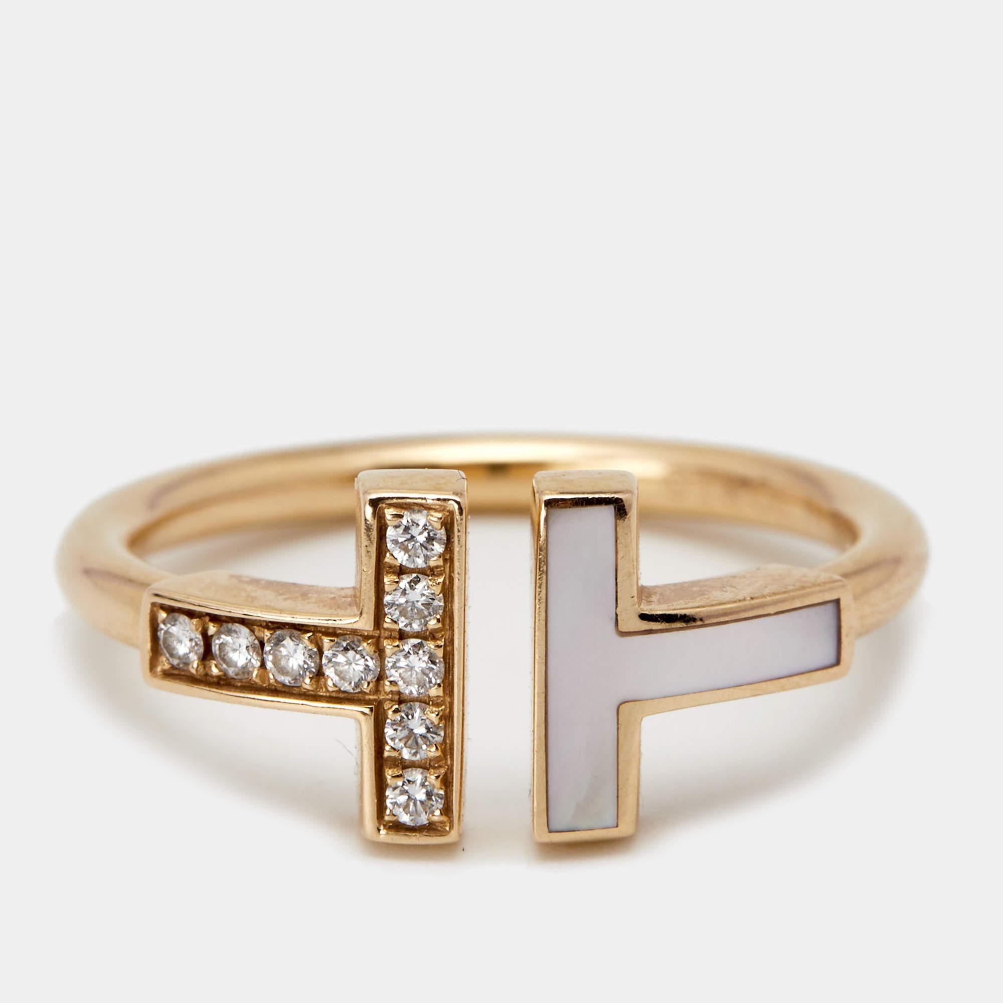 Luxury and fine skill take the front stage with this beautiful ring from Tiffany & Co. Carved using 18k rose-gold metal, this intricate T-Wire creation is encrusted with diamonds and Mother of Pearl gemstone. This sleek accessory makes the perfect