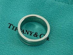 Tiffany & Co. Tiffany Together Milgrain Band Ring in Platinum, 6 mm Wide.