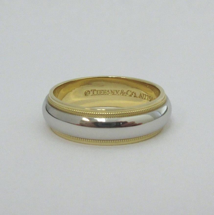 TIFFANY & Co. Ensemble Platine 18K Or 6mm Milgrain anneau de mariage 8 Unisexe en vente