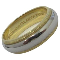 TIFFANY
Co. Ensemble Platine 18K Or 6mm Milgrain anneau de mariage 8