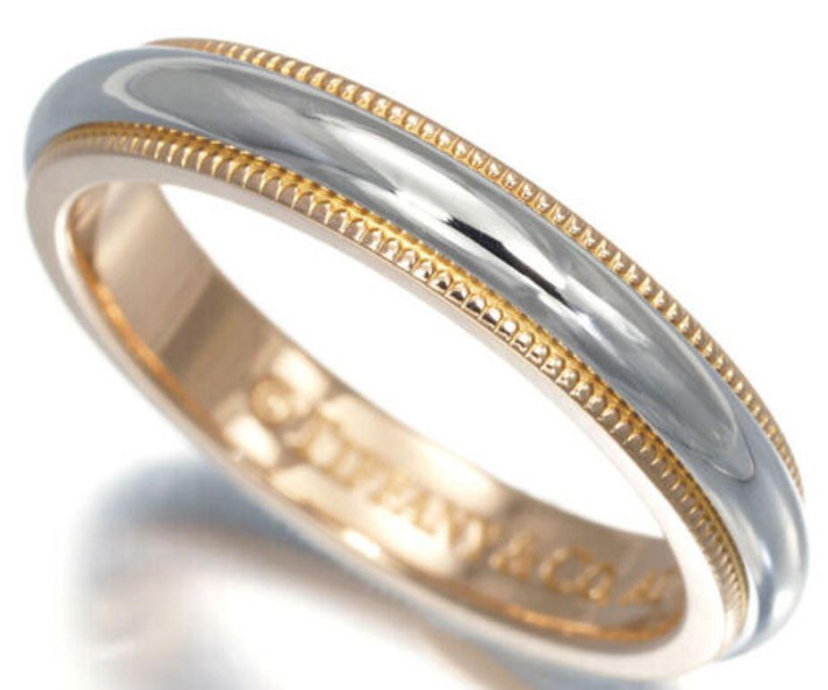 TIFFANY & Co. Together Platinum 18K Rose Gold 3.5mm Milgrain Wedding Band Ring 6

Metal: Platinum and 18K rose gold 
Size: 6
Band Width: 3.5mm
Weight: 5.70 grams
Hallmark: ©TIFFANY&Co. AU750 PT950 
Condition: Excellent condition 
Tiffany Price:
