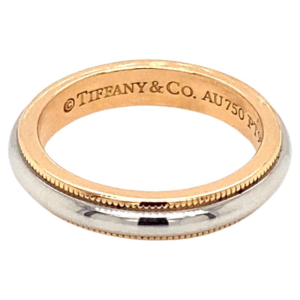 Moderne Tiffany & Co. Anneau de mariage en platine et or jaune 18 carats à grains de diamant bicolore en vente