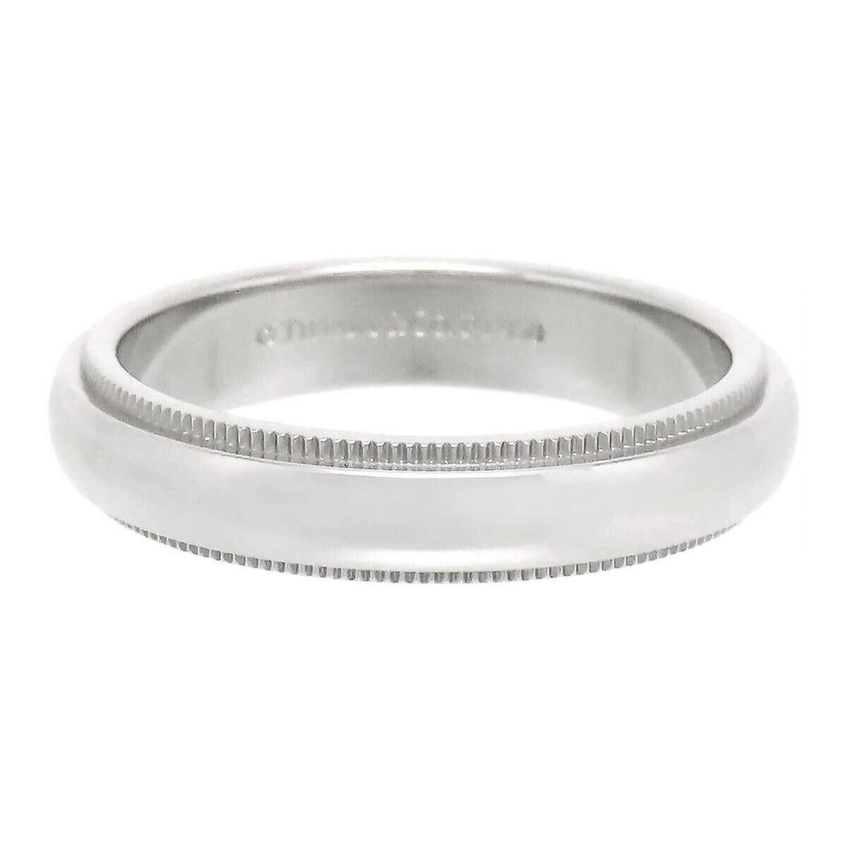 TIFFANY & Co. Together Platinum 4mm Milgrain Wedding Band Ring 7.5 In Excellent Condition For Sale In Los Angeles, CA