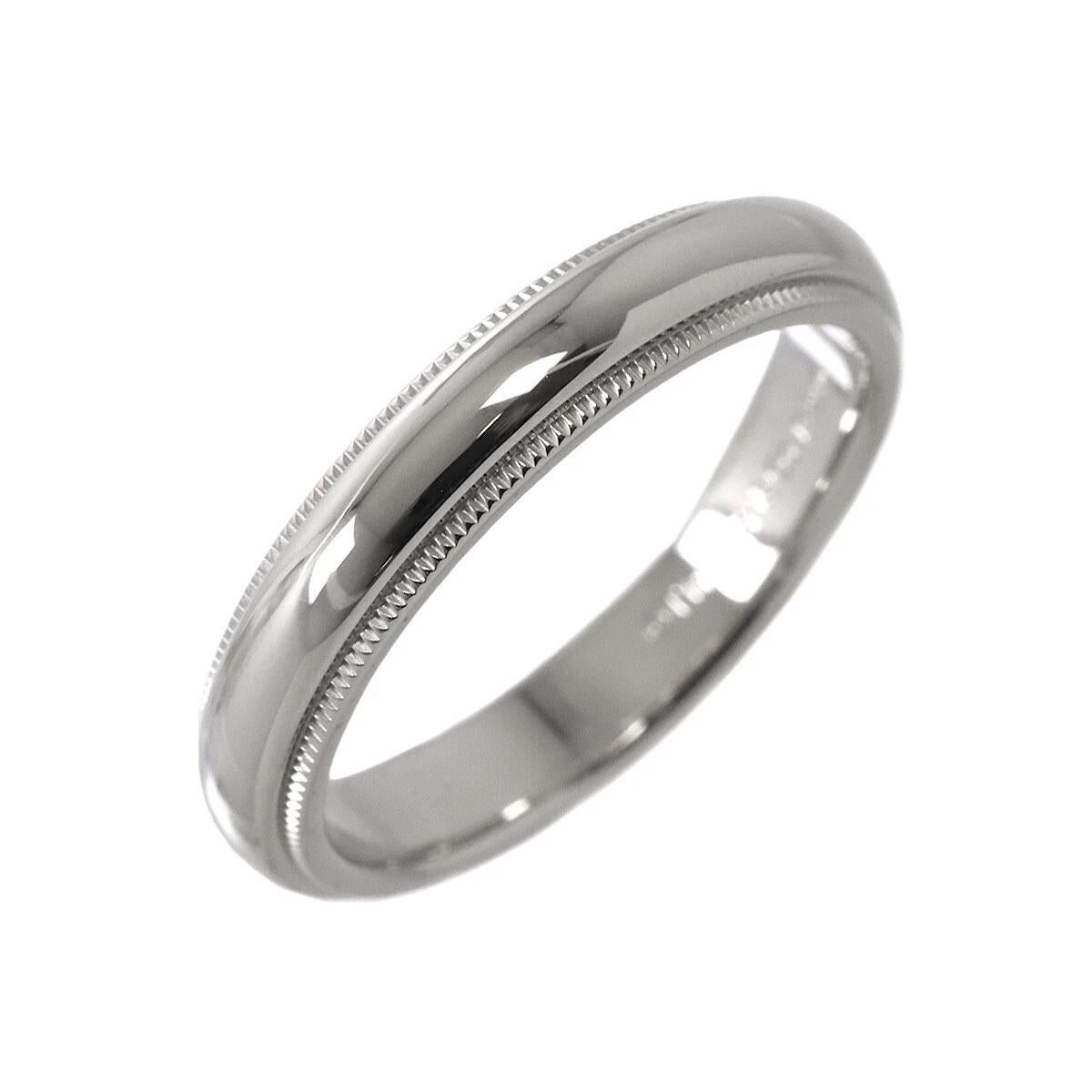 TIFFANY & Co. Ensemble Platine 4mm Milgrain Alliance de mariage 8.5

Métal : Platine
Taille : 8.5 
Largeur de la bande : 4mm
Poids : 9.0 grammes
Poinçon : ©TIFFANY&Co. Pt950
Condit : Excellent état, comme neuf.
Tiffany Prix : 2 100

Authenticité