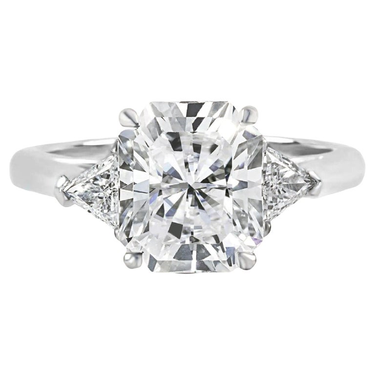 Tiffany & Co. Total Weight Platinum Radiant Brilliant Cut Diamond Ring D VS1 For Sale