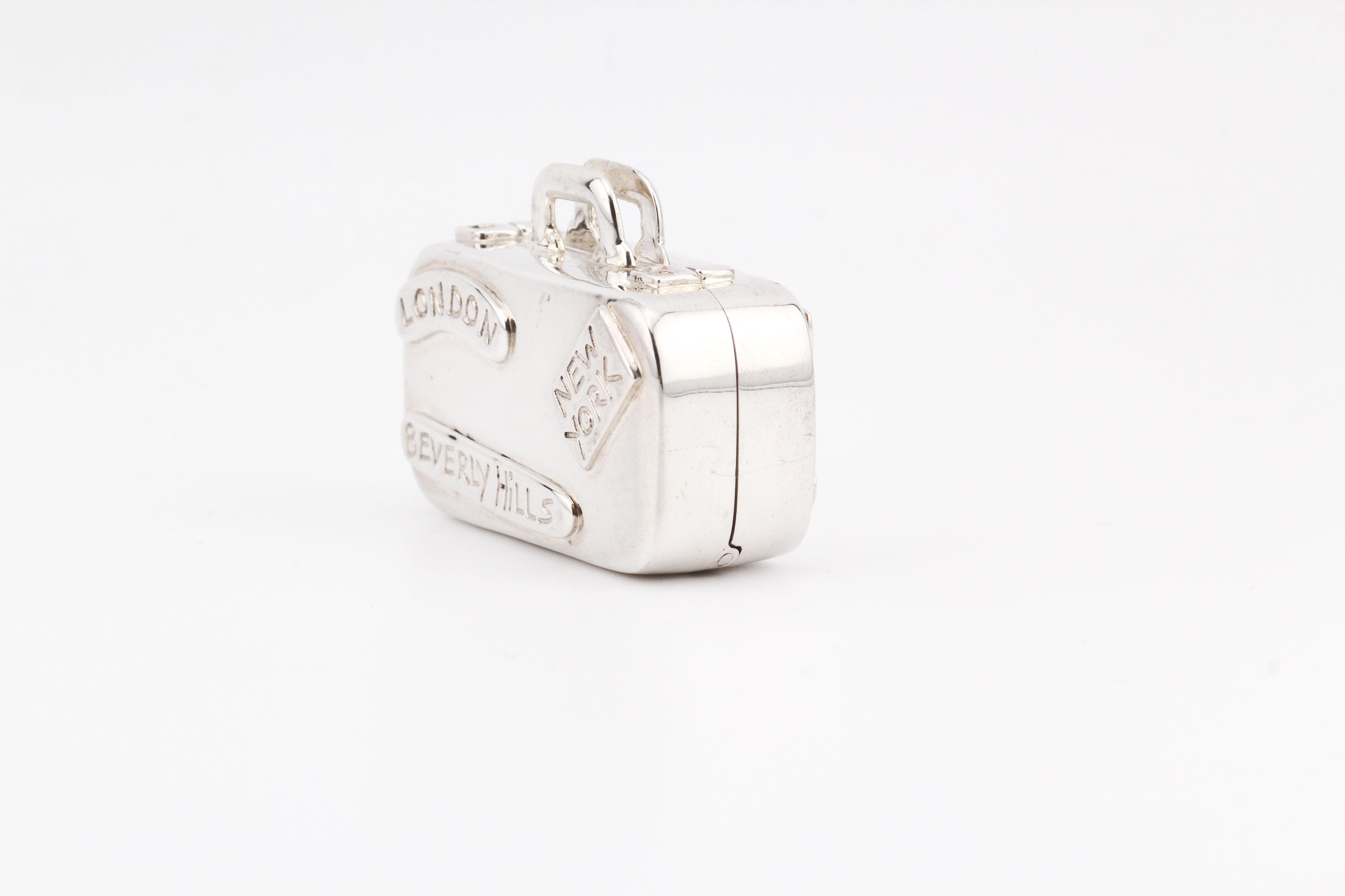 Tiffany & Co. Travelers Suitcase 925 Sterling Silver Pill Box Case In Good Condition In Simpsonville, SC
