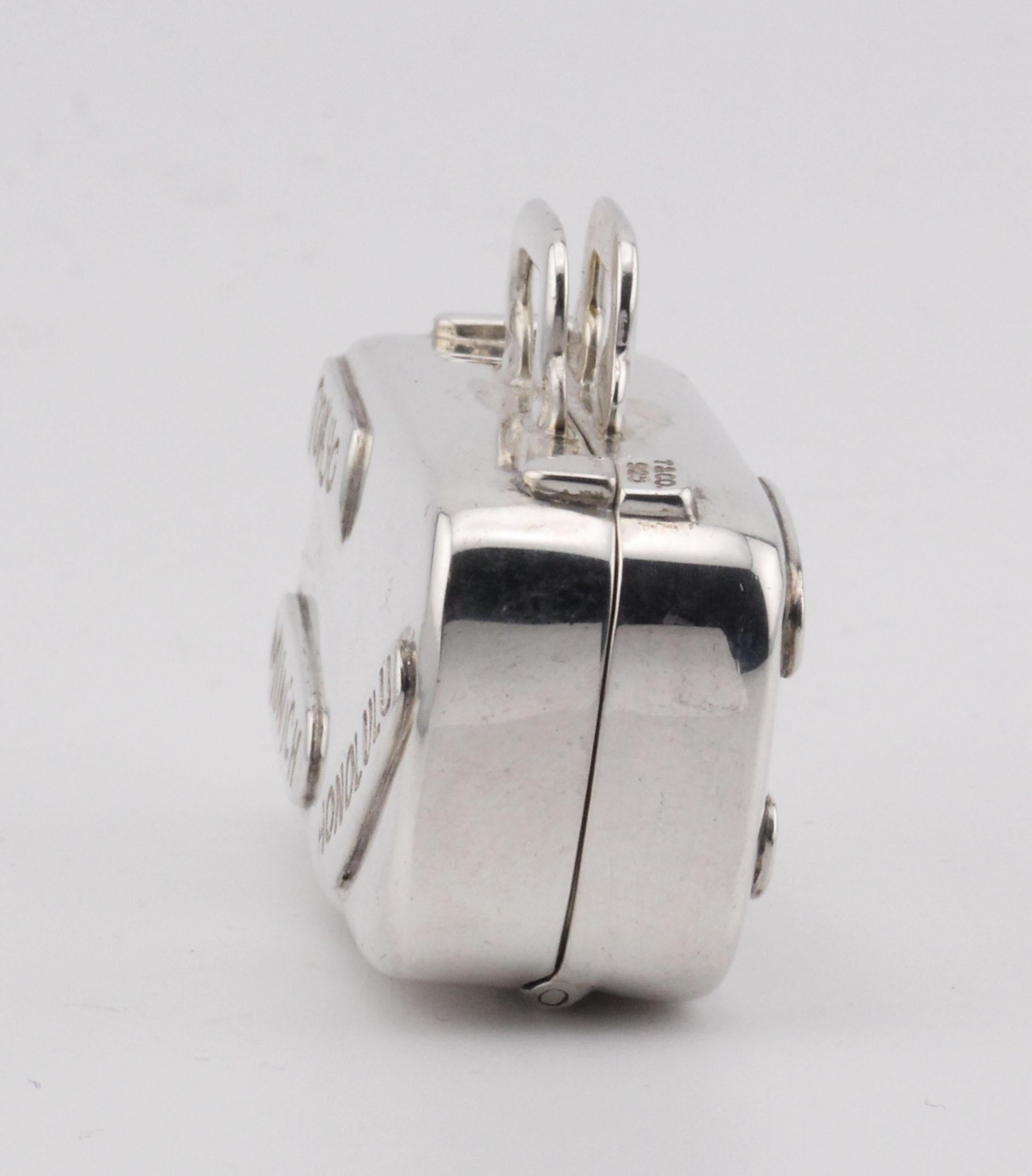 Femenino o masculino Tiffany & Co. Maletín Viajero Estuche Pastillero de Plata de Ley 925 en venta