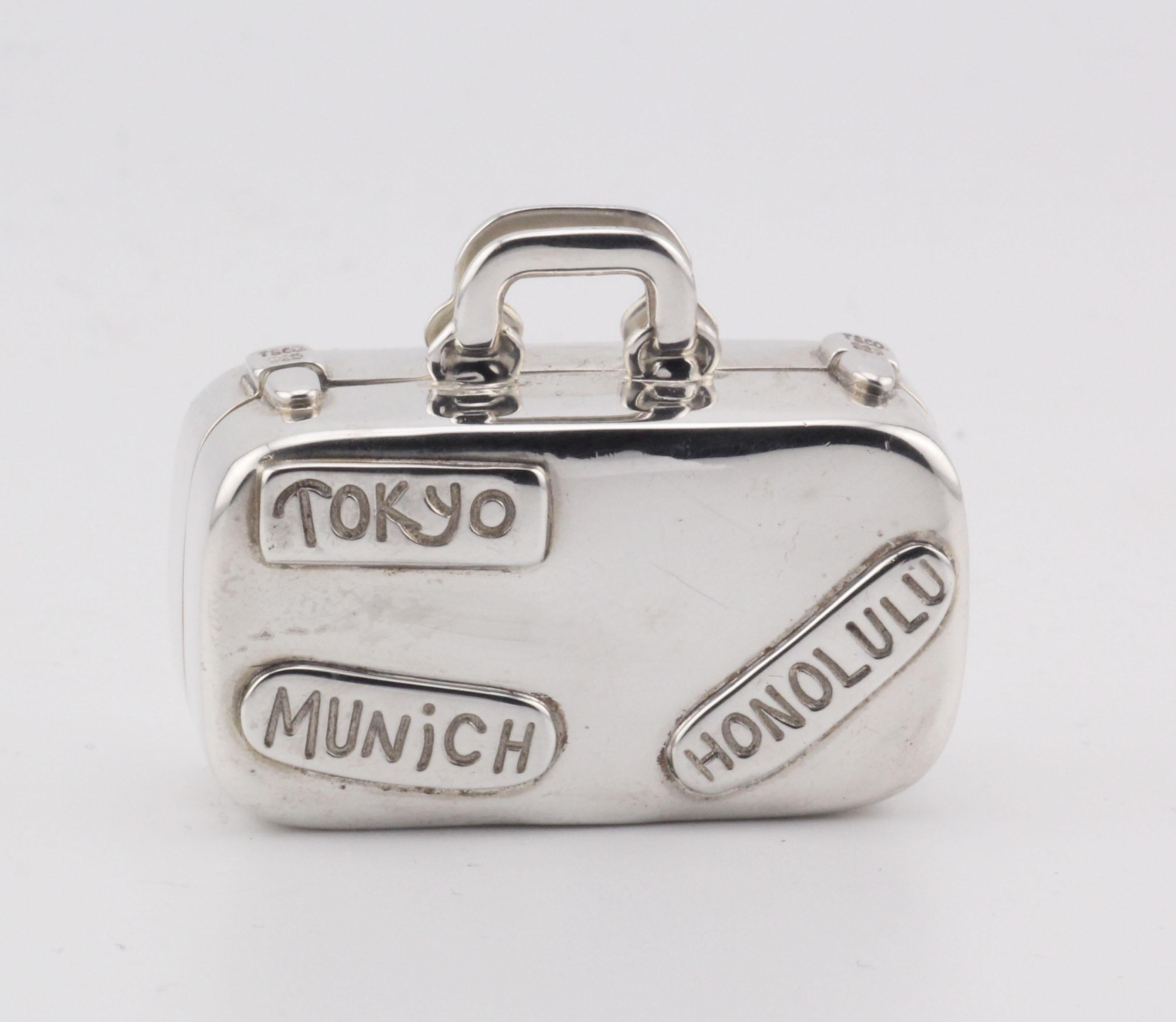 Tiffany & Co. Maletín Viajero Estuche Pastillero de Plata de Ley 925 en venta 1