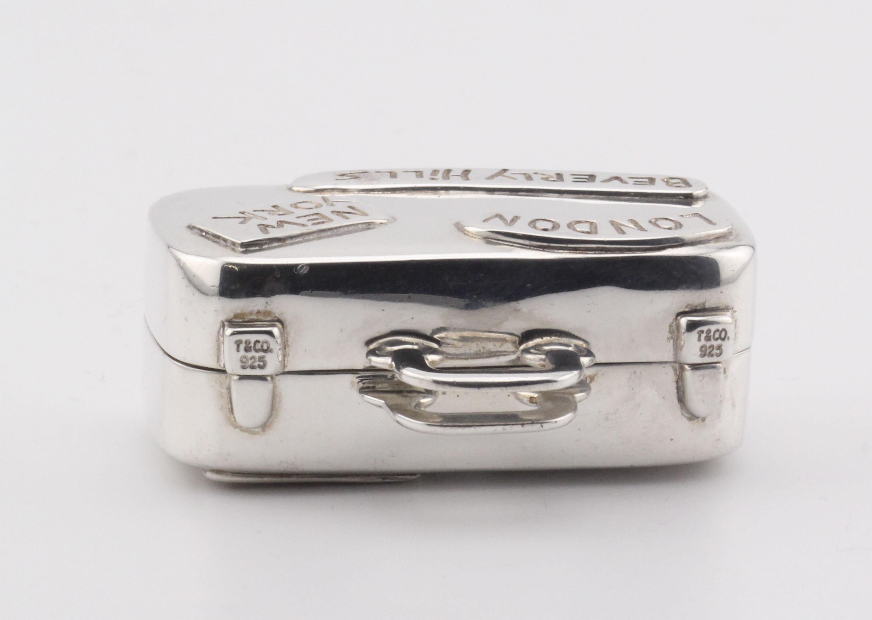 Tiffany & Co. Maletín Viajero Estuche Pastillero de Plata de Ley 925 en venta 3