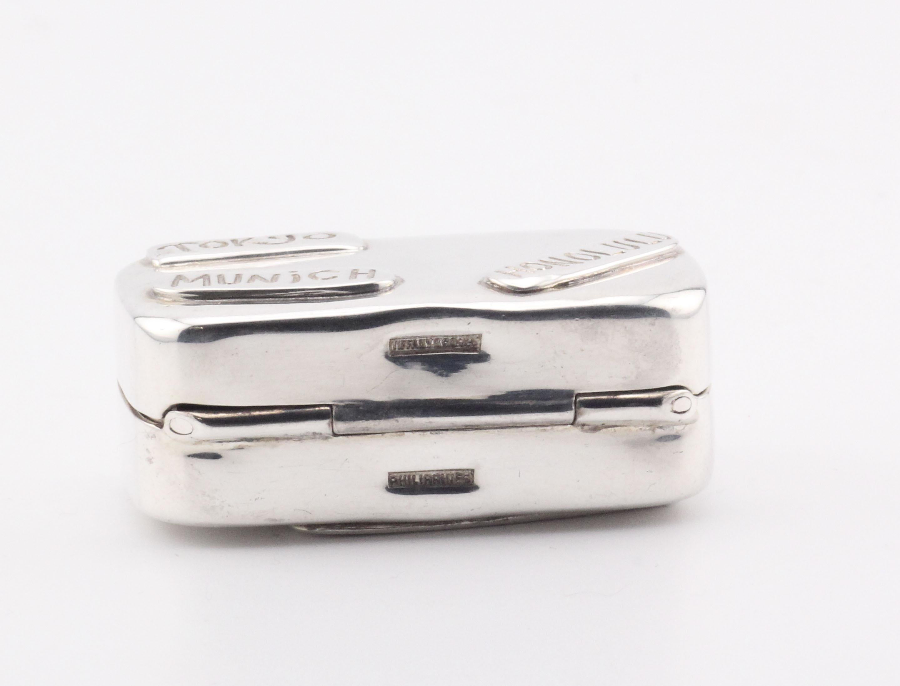 Tiffany & Co. Maletín Viajero Estuche Pastillero de Plata de Ley 925 en venta 4