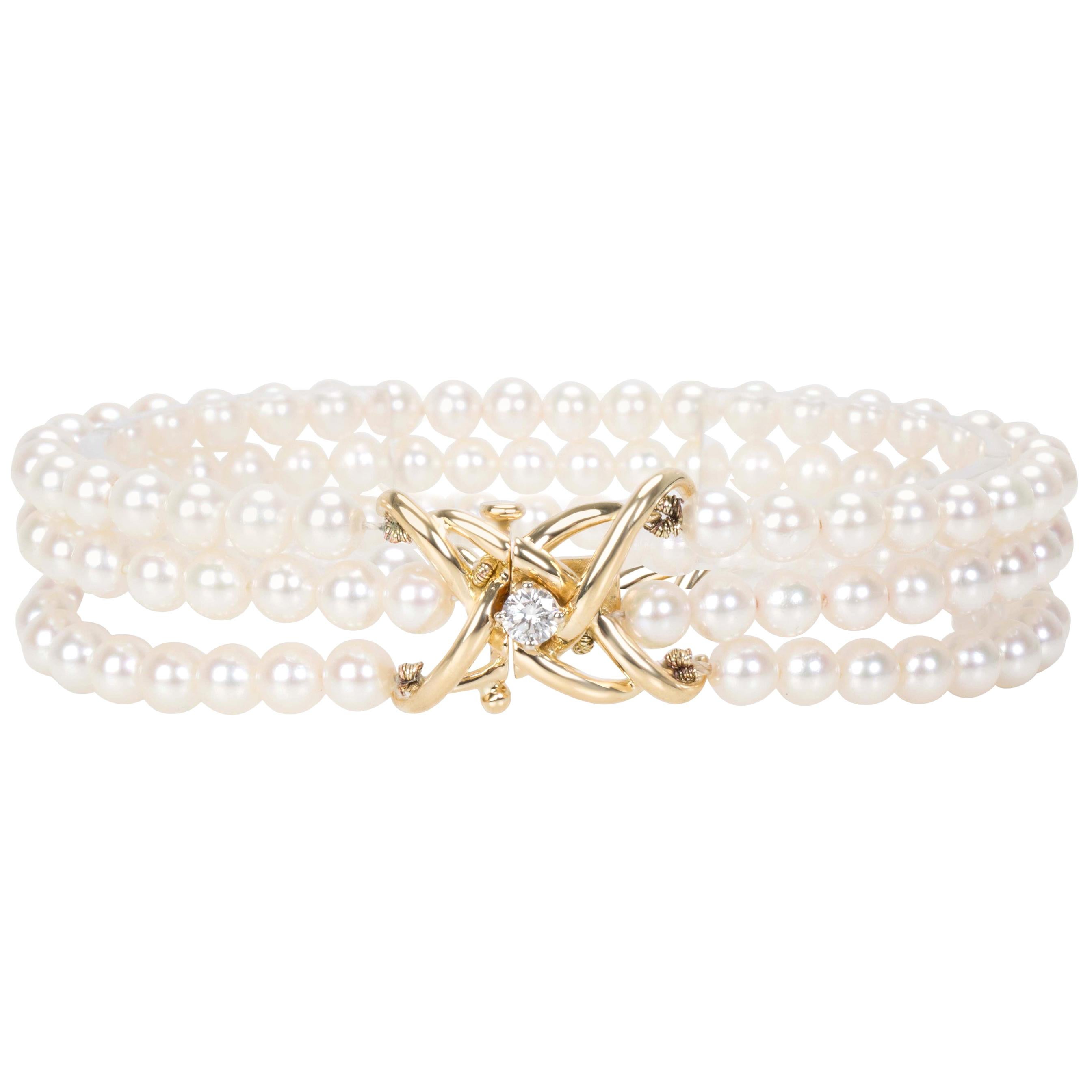 MultiStrand Pearl Bracelet with Diamond Platinum Clasp For Sale at 1stDibs