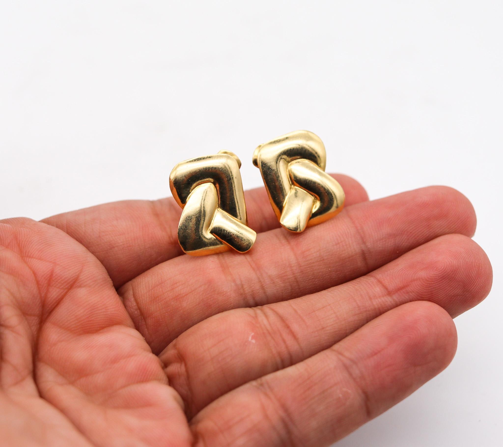 Tiffany & Co. Trompe-L'oeil Knots Clips Earrings in Solid 18 Karat Yellow Gold In Excellent Condition In Miami, FL
