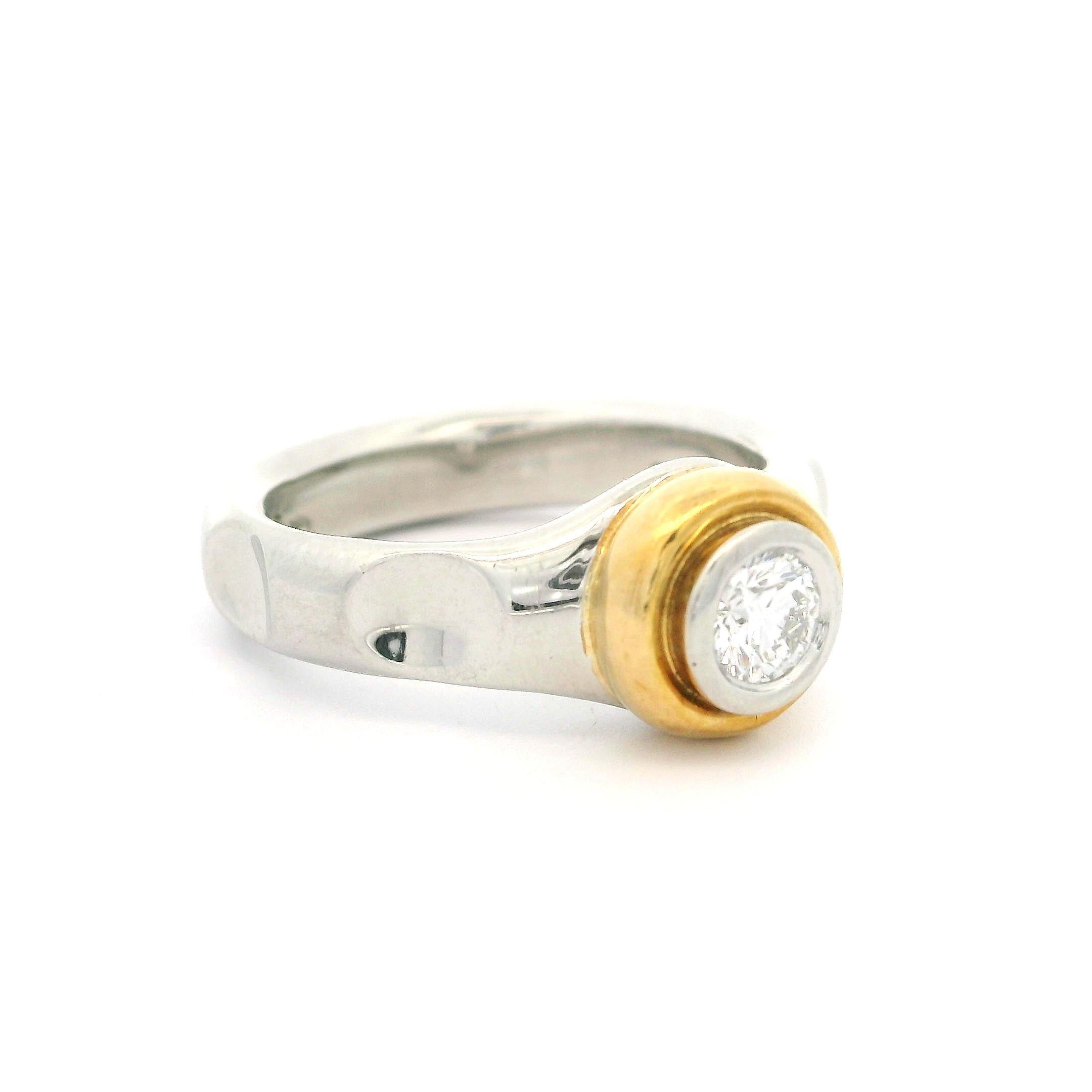 Tiffany & Co. True Love Anillo solitario de diamantes redondos de 0,22 ct en platino y oro de 18 quilates en venta 7
