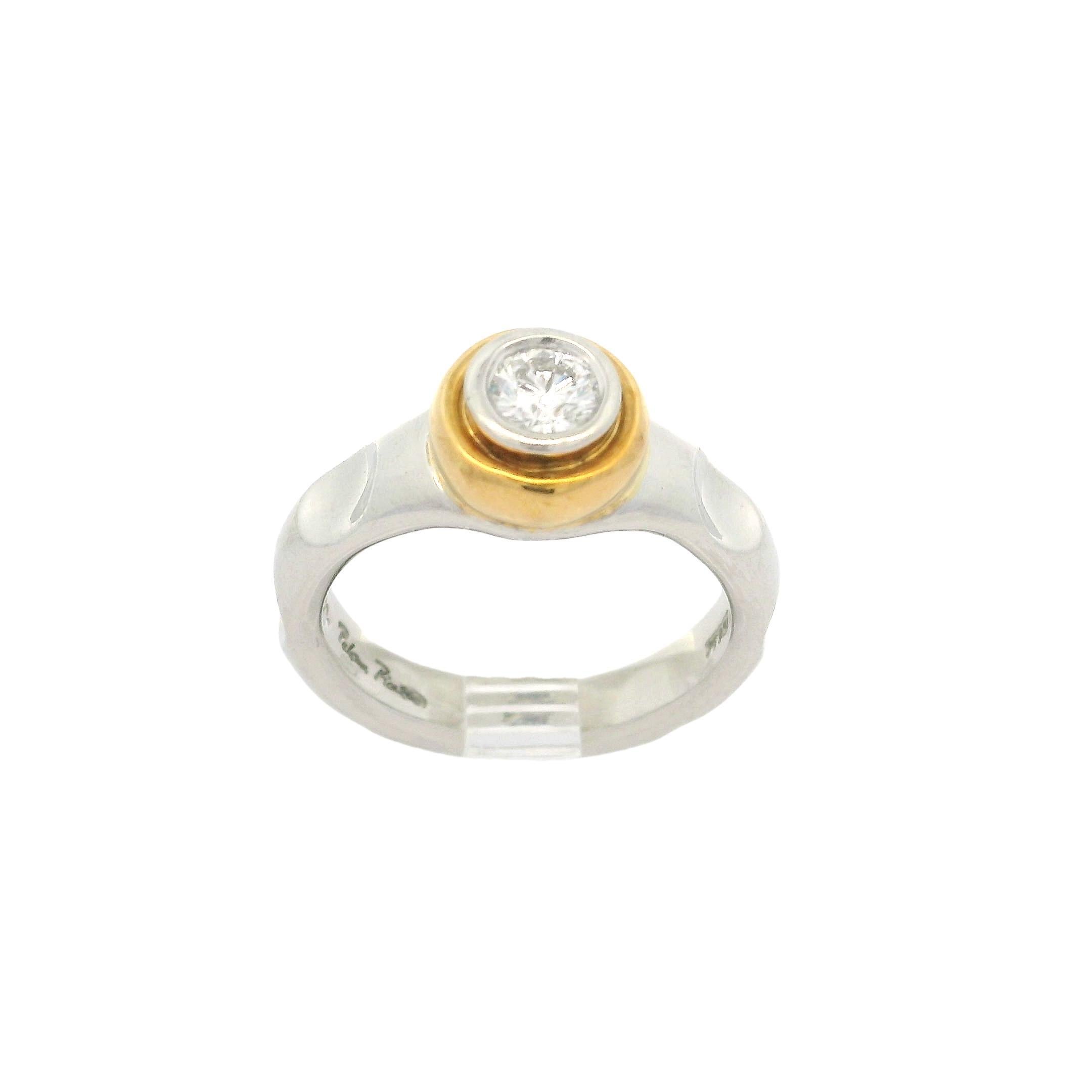 Tiffany & Co. True Love Anillo solitario de diamantes redondos de 0,22 ct en platino y oro de 18 quilates Corte brillante en venta