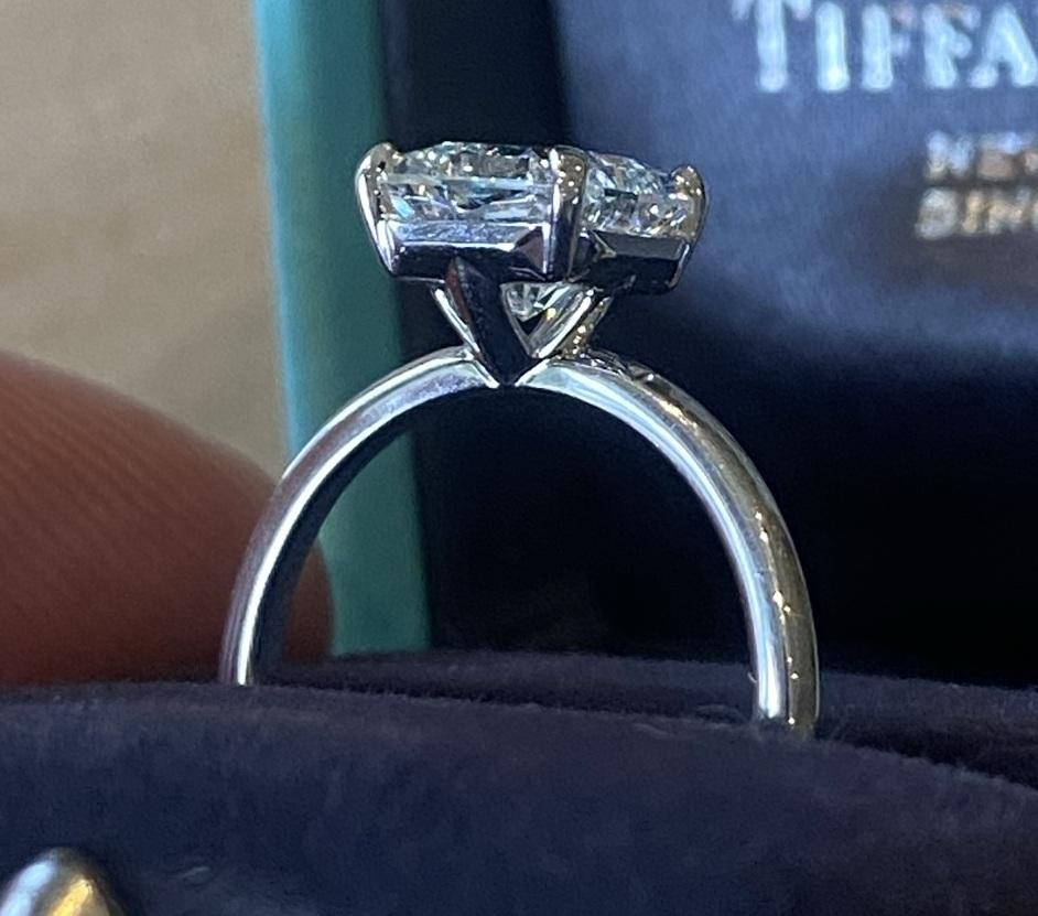 Tiffany & Co True Platinum & 1.61ct Diamond Engagement Ring Box & Papers 7