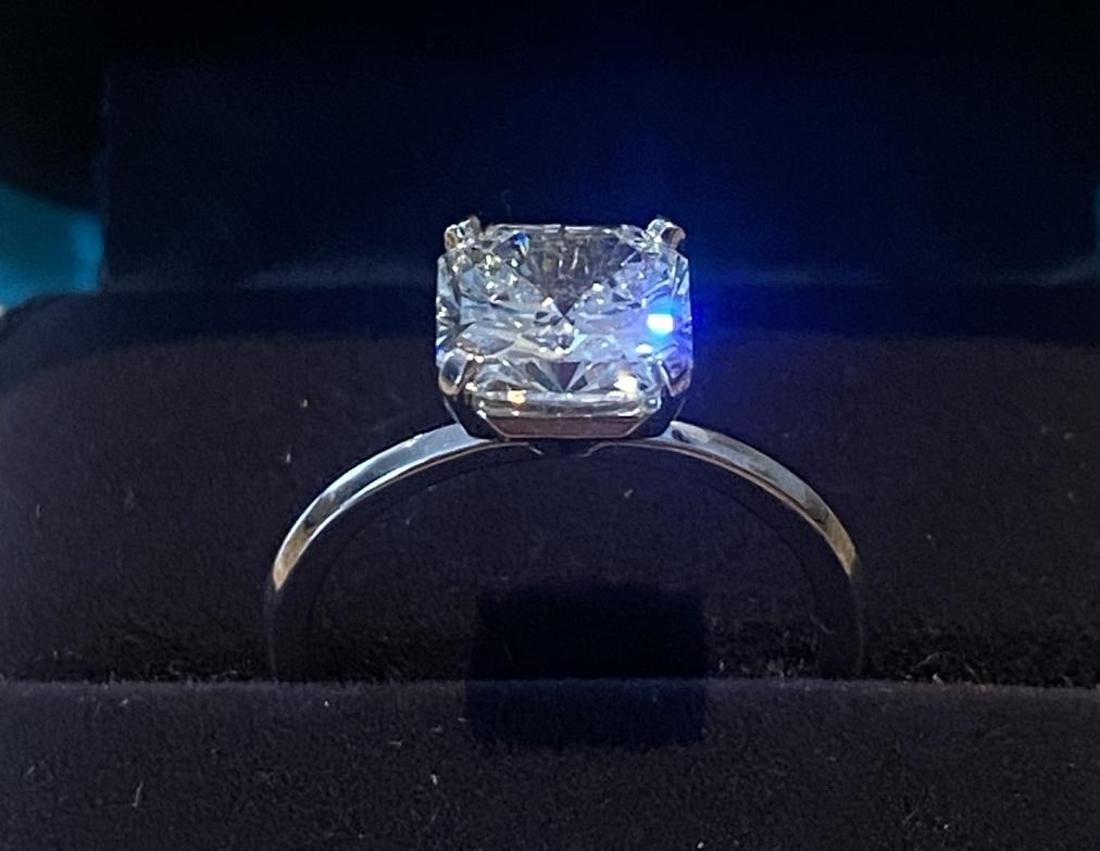 Tiffany & Co True Platinum & 1.61ct Diamond Engagement Ring Box & Papers 9
