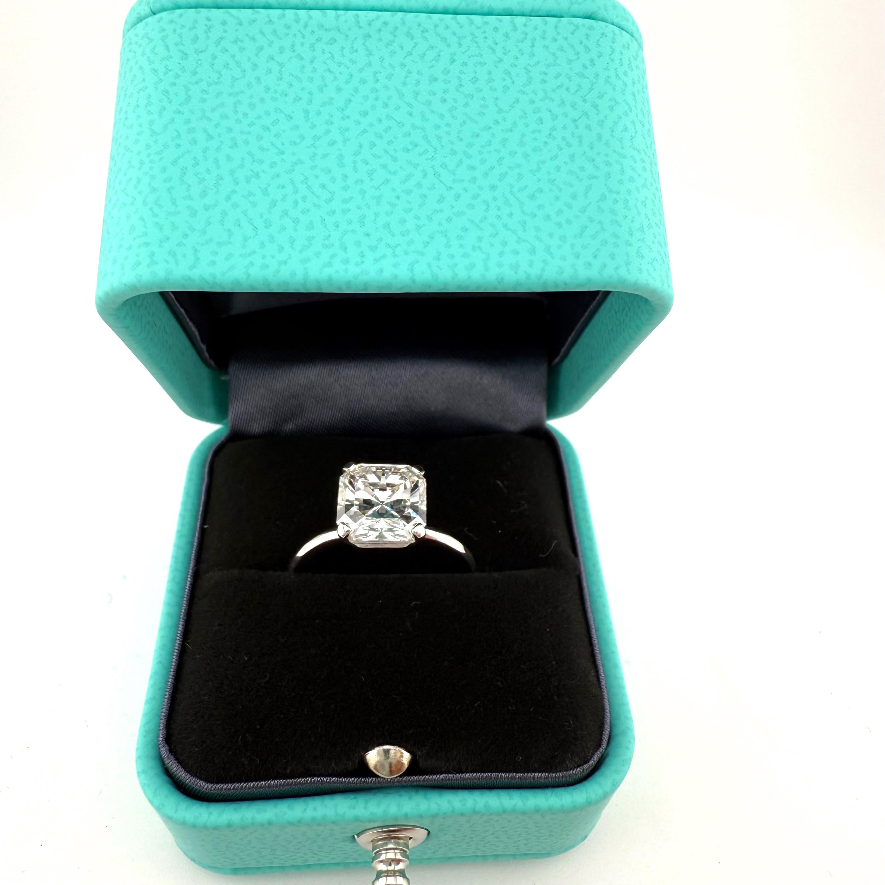 Tiffany & Co TRUE Platinum Diamond Engagement Ring  2.66 CTS G VS1 Retail $79.5K In Good Condition For Sale In San Diego, CA