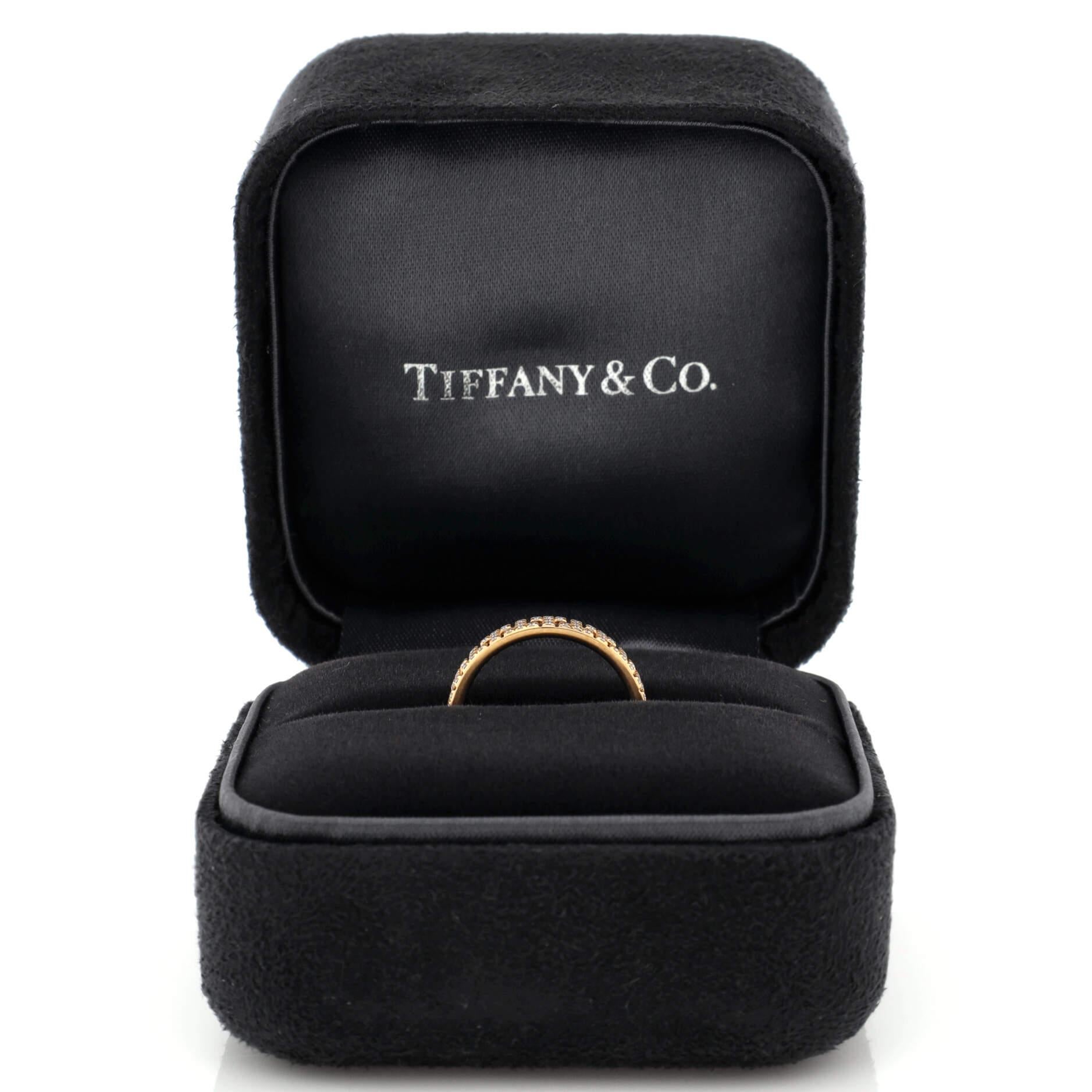 Condition: Great. Minor wear throughout.
Accessories:
Measurements: Size: 4.25 - 48, Width: 3.60 mm
Designer: Tiffany & Co.
Model: True Ring 18K Rose Gold with Pave Diamonds Narrow
Exterior Color: Rose Gold
Item Number: 220721/10